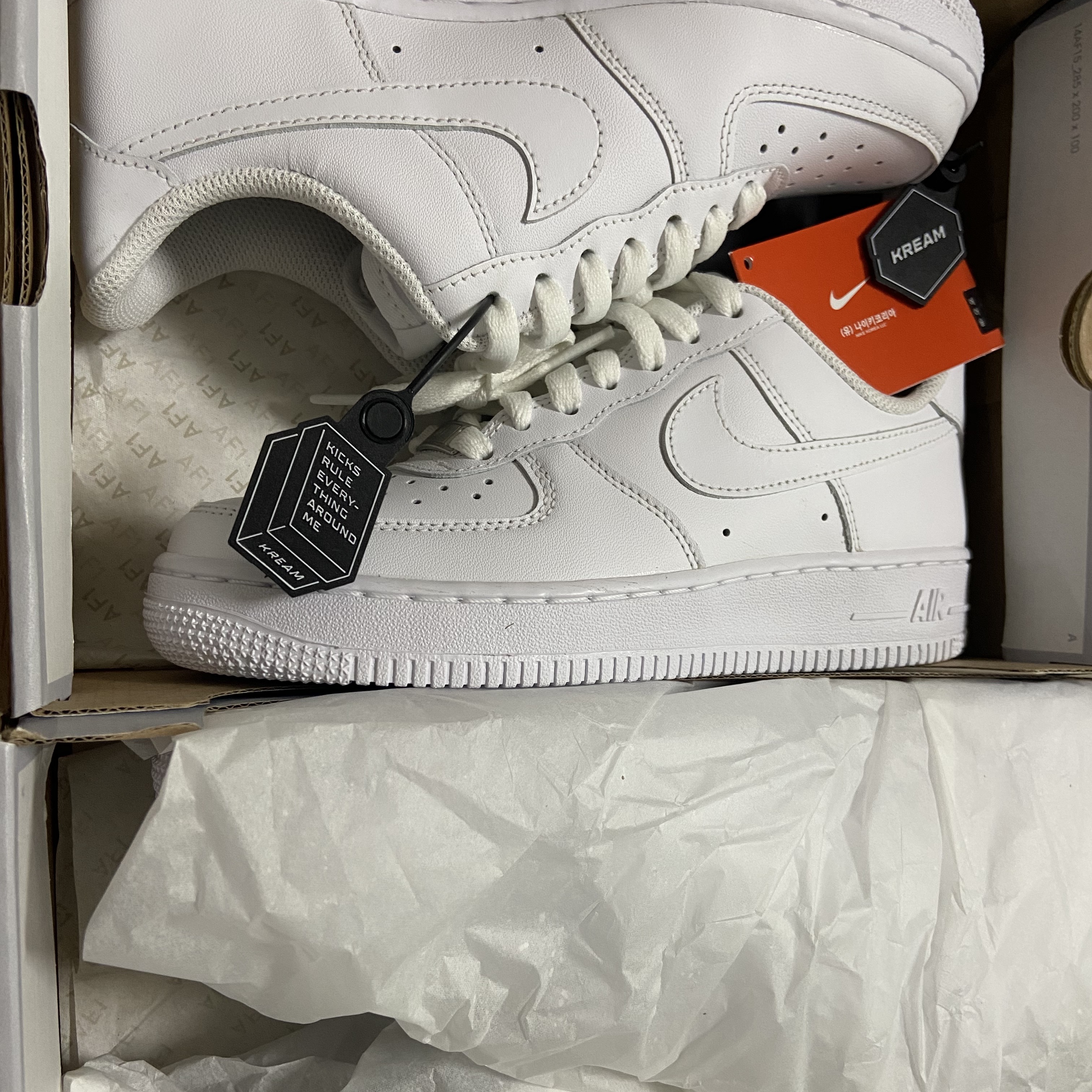(W) Nike Air Force 1 '07 Low White 착용 스타일