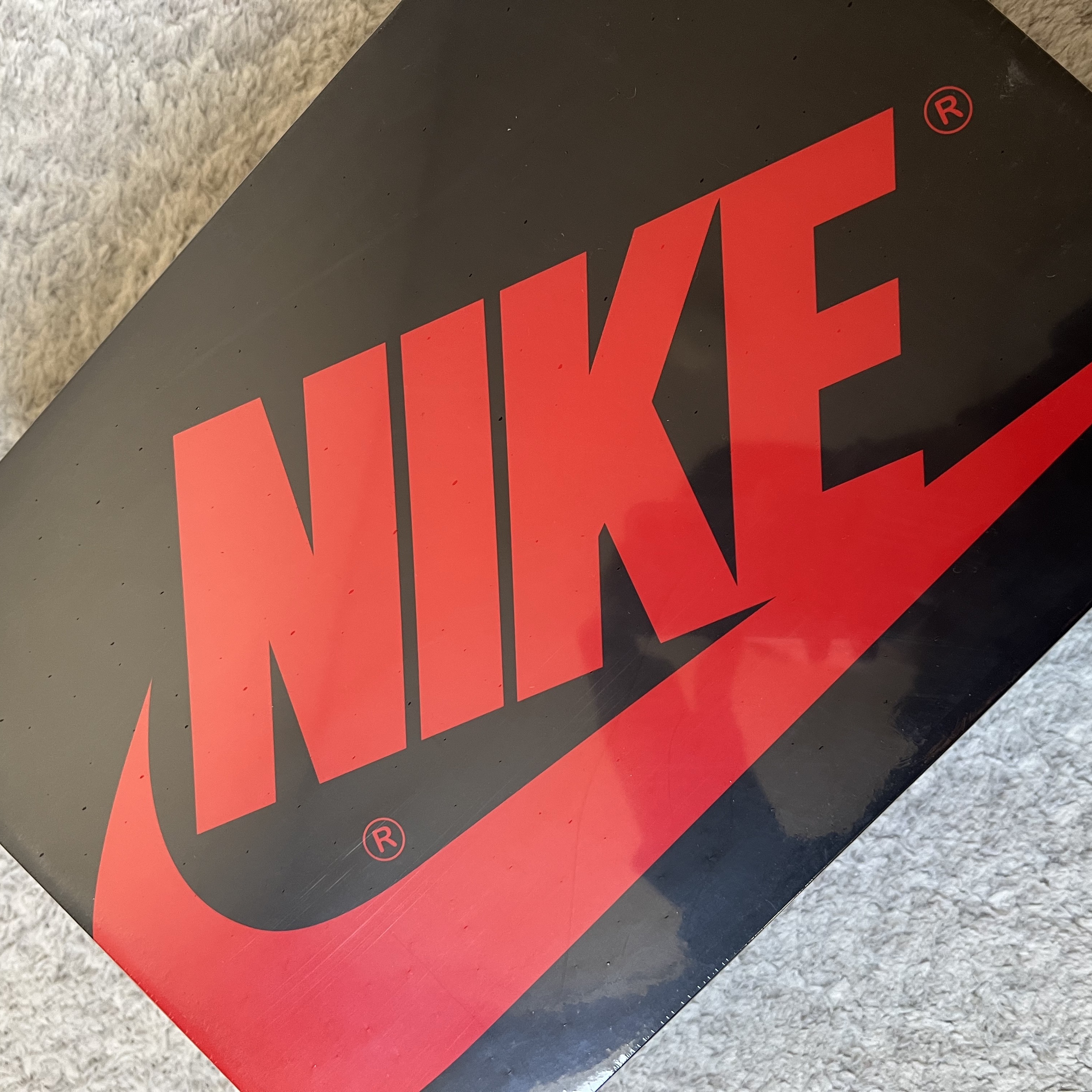 Jordan 1 Retro Low OG Black and Dark Powder Blue 착용 스타일 - 1