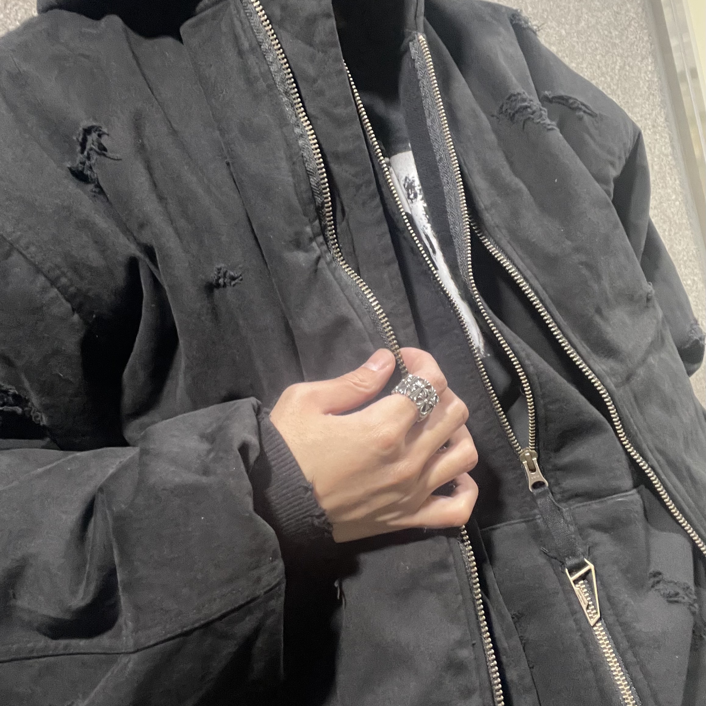 Undermycar Otter Oversized Damage-Washed Hood Zip-Up Sepia - 22FW, Undermycar Dtrange Dead Starange Destroyed Bomber Obsidian - 23SS 착용 스타일 - 2