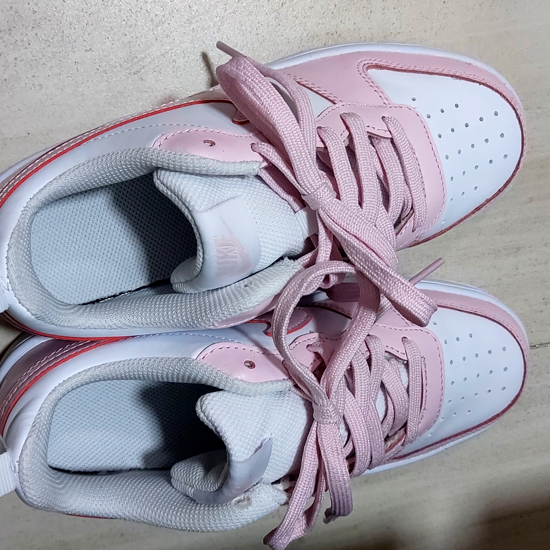 (GS) Nike Court Borough 2 SE White Pink Foam 착용 스타일