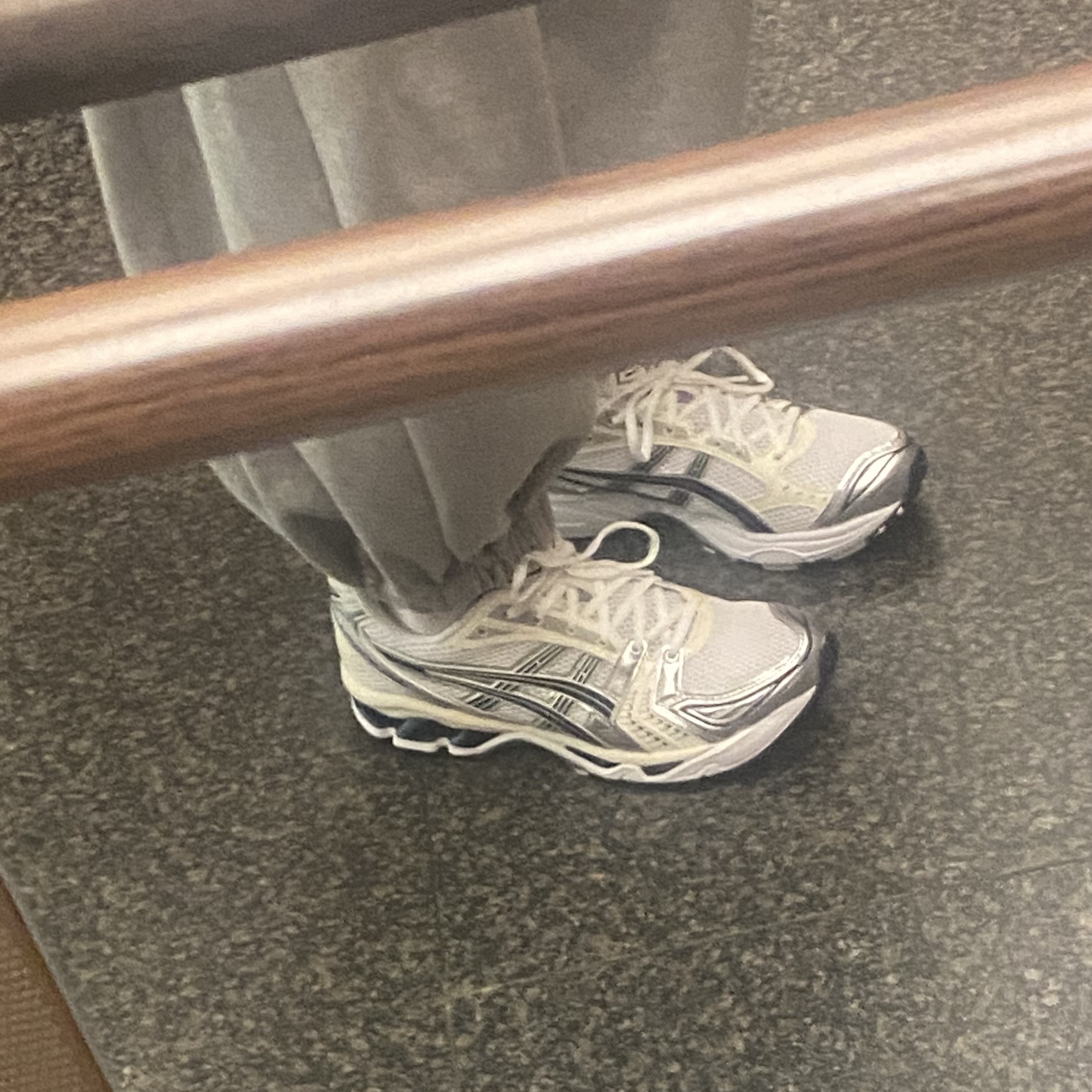 (W) Asics Gel-Kayano 14 White Midnight 착용 스타일