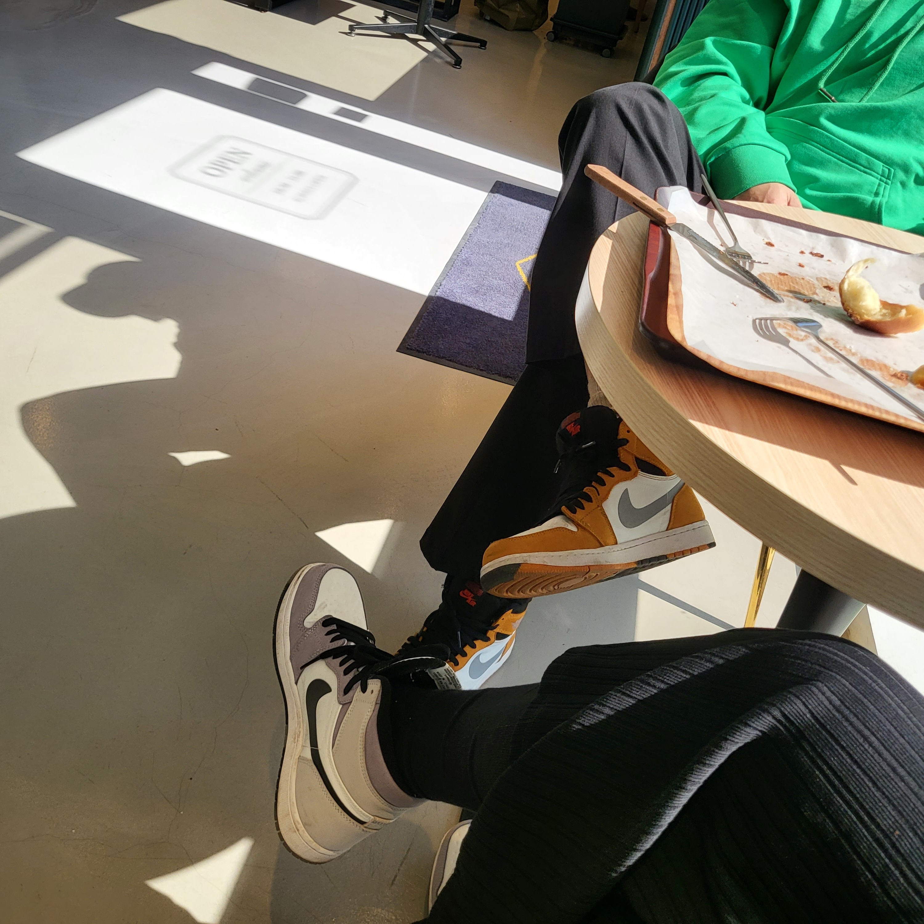 Jordan 1 Element Gore-Tex Sail, Jordan 1 Element Gore-Tex Light Curry 착용 스타일 - 1