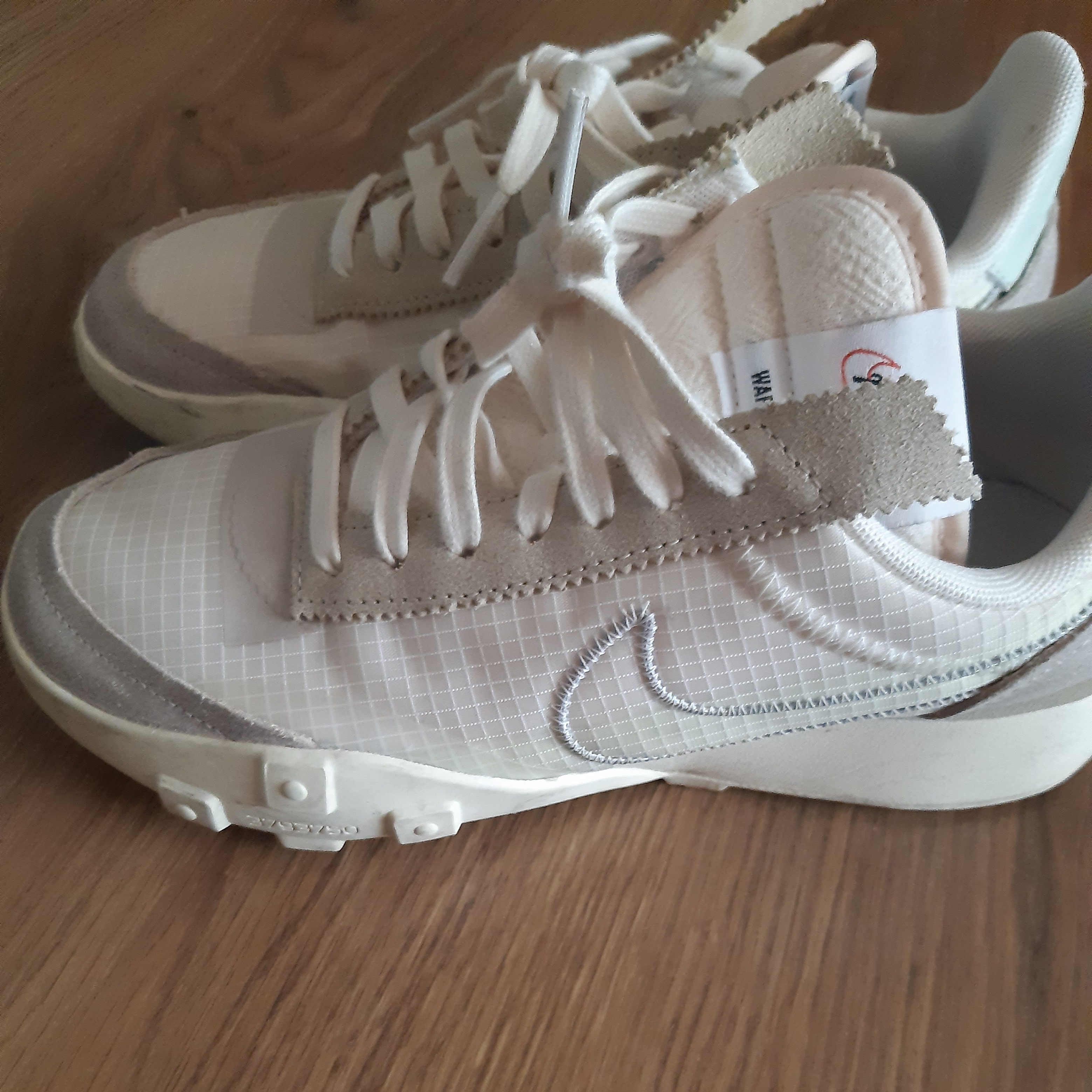 (W) Nike Waffle Racer LX Pale Ivory 착용 스타일