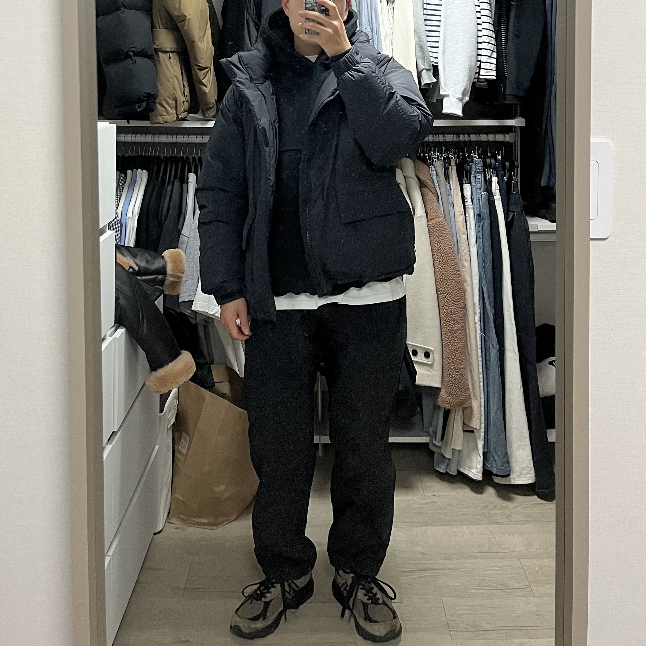 New Balance x JJJJound 990v3 Brown Black 착용 스타일