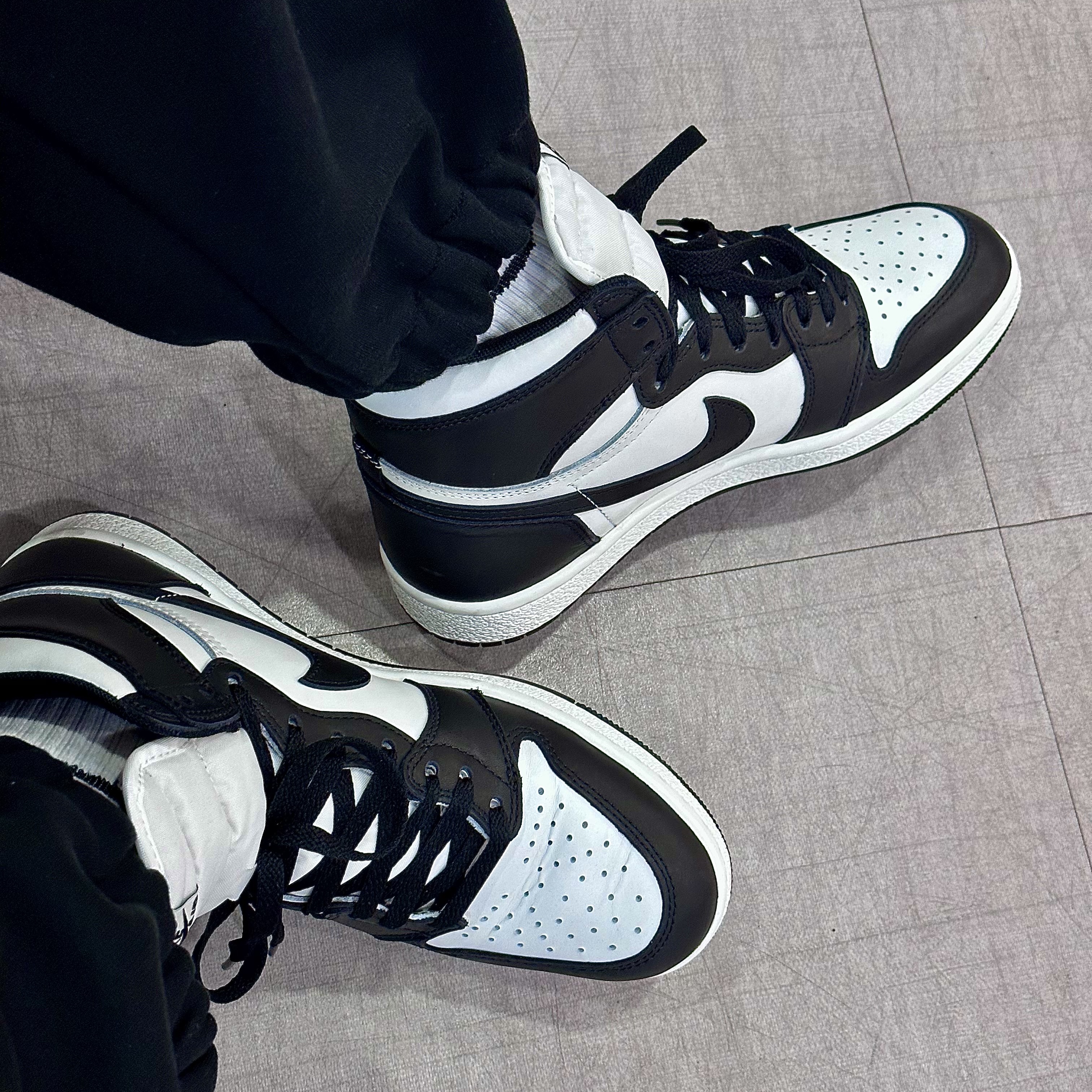 Jordan 1 High 85 Black White 착용 스타일 - 2