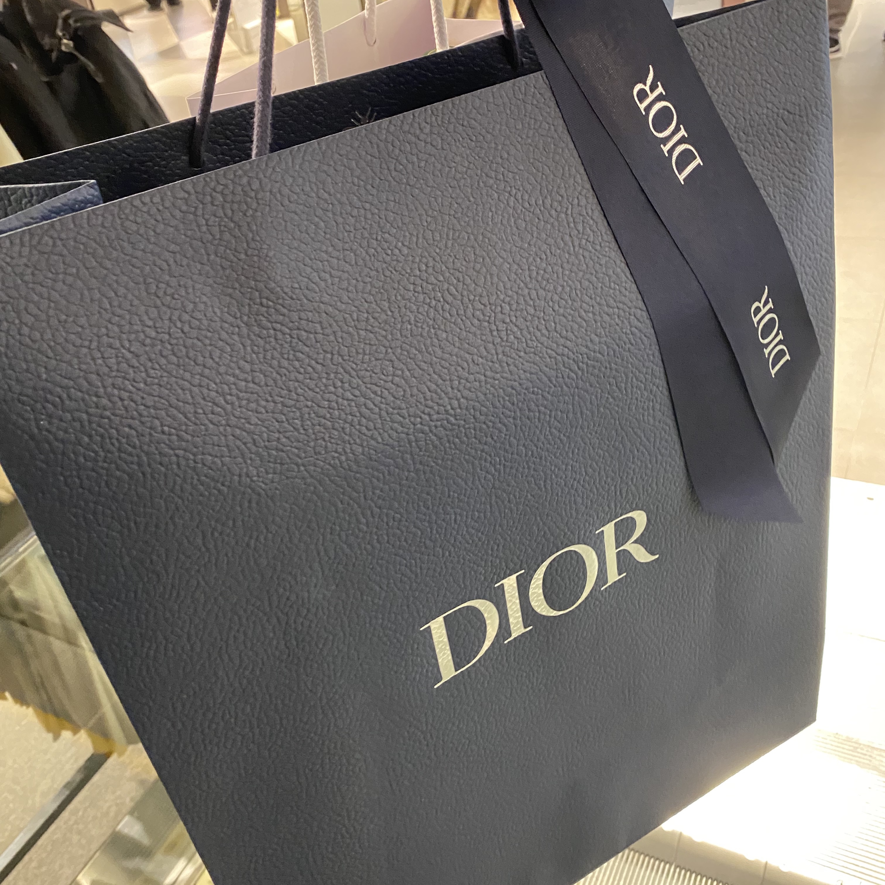 Dior B24 Oblique Cannage Motif White, (W) Dior Walk'N'Dior Sneakers Oblique Gray 착용 스타일 - 2