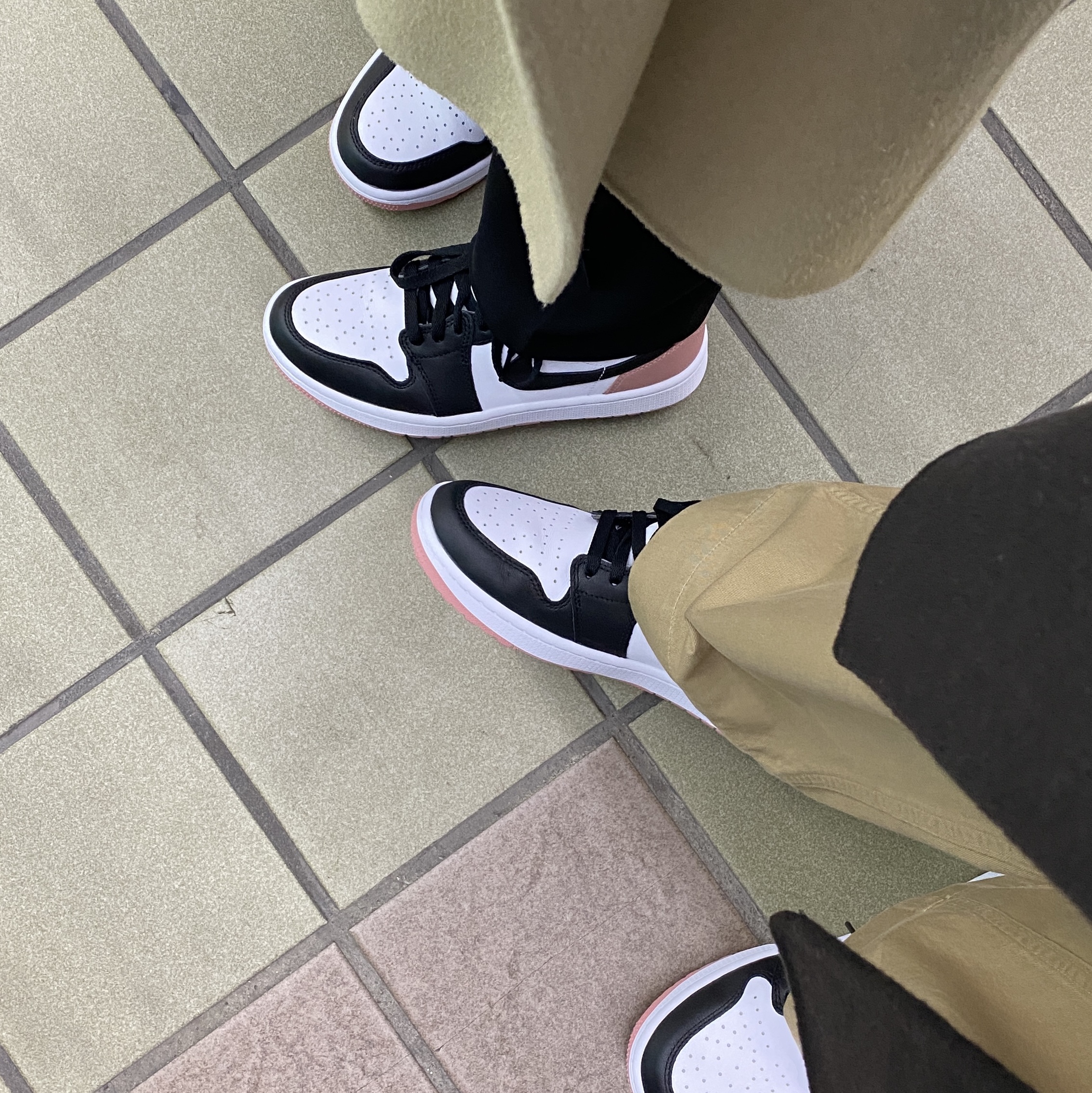 Jordan 1 Low Golf Rust Pink 착용 스타일