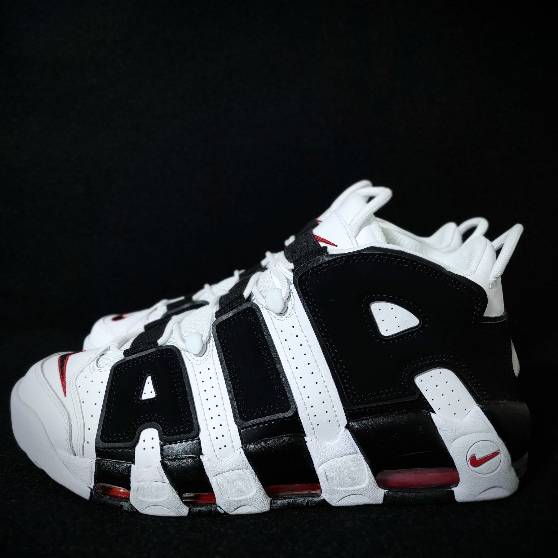 Nike Air More Uptempo Scottie Pippen 착용 스타일 - 2