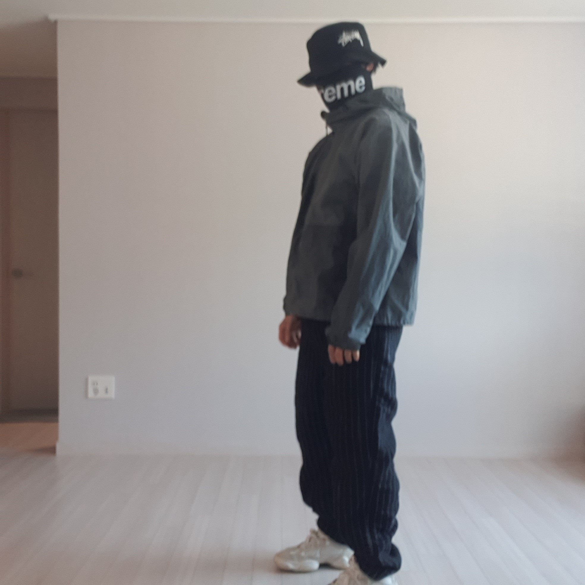 Nike x Stussy NRG Striped Wool Pants Black (DR4021-010), Nike x Stussy Bucket Hat Black 착용 스타일 - 3