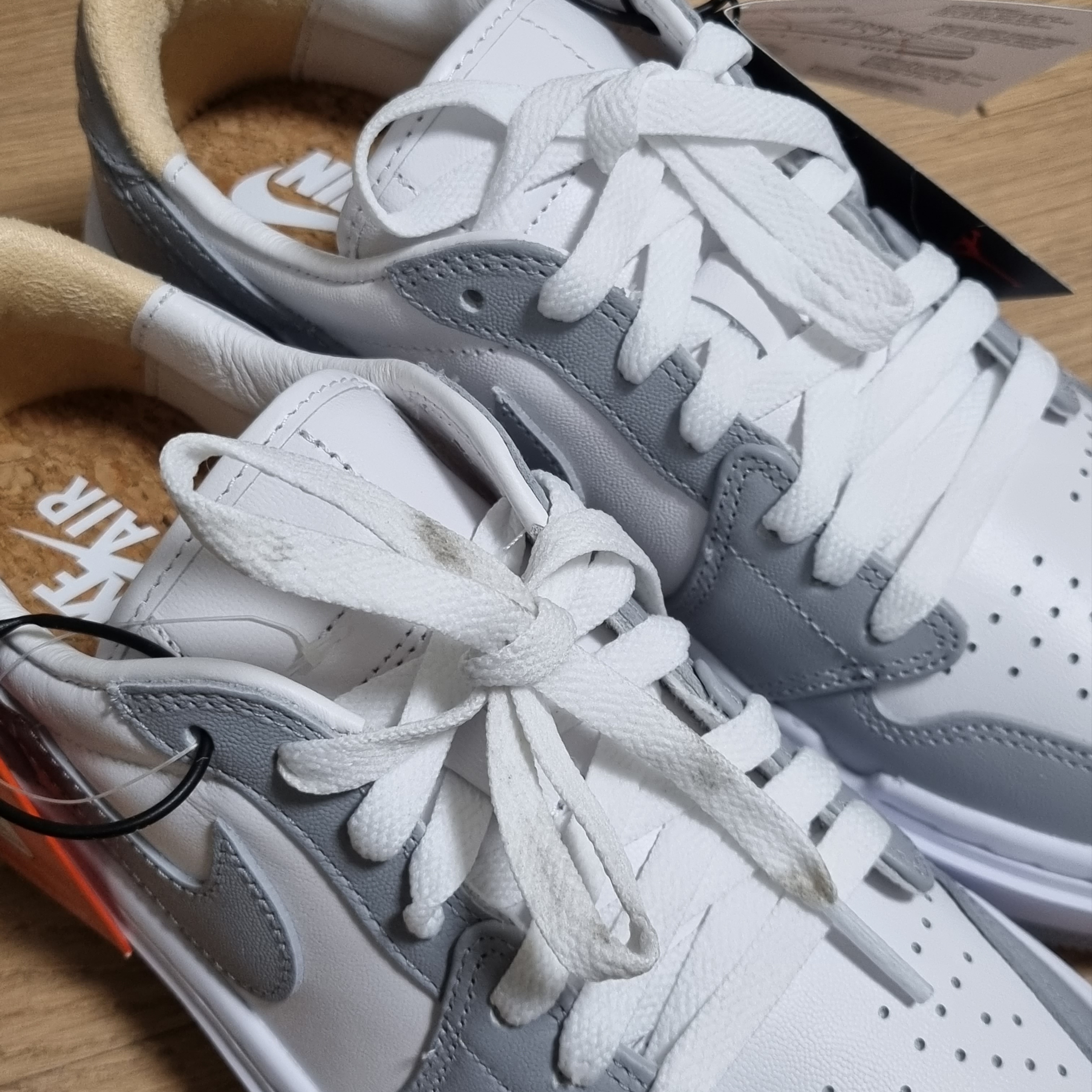 (W) Jordan 1 Elevate Low White and Wolf Grey 착용 스타일