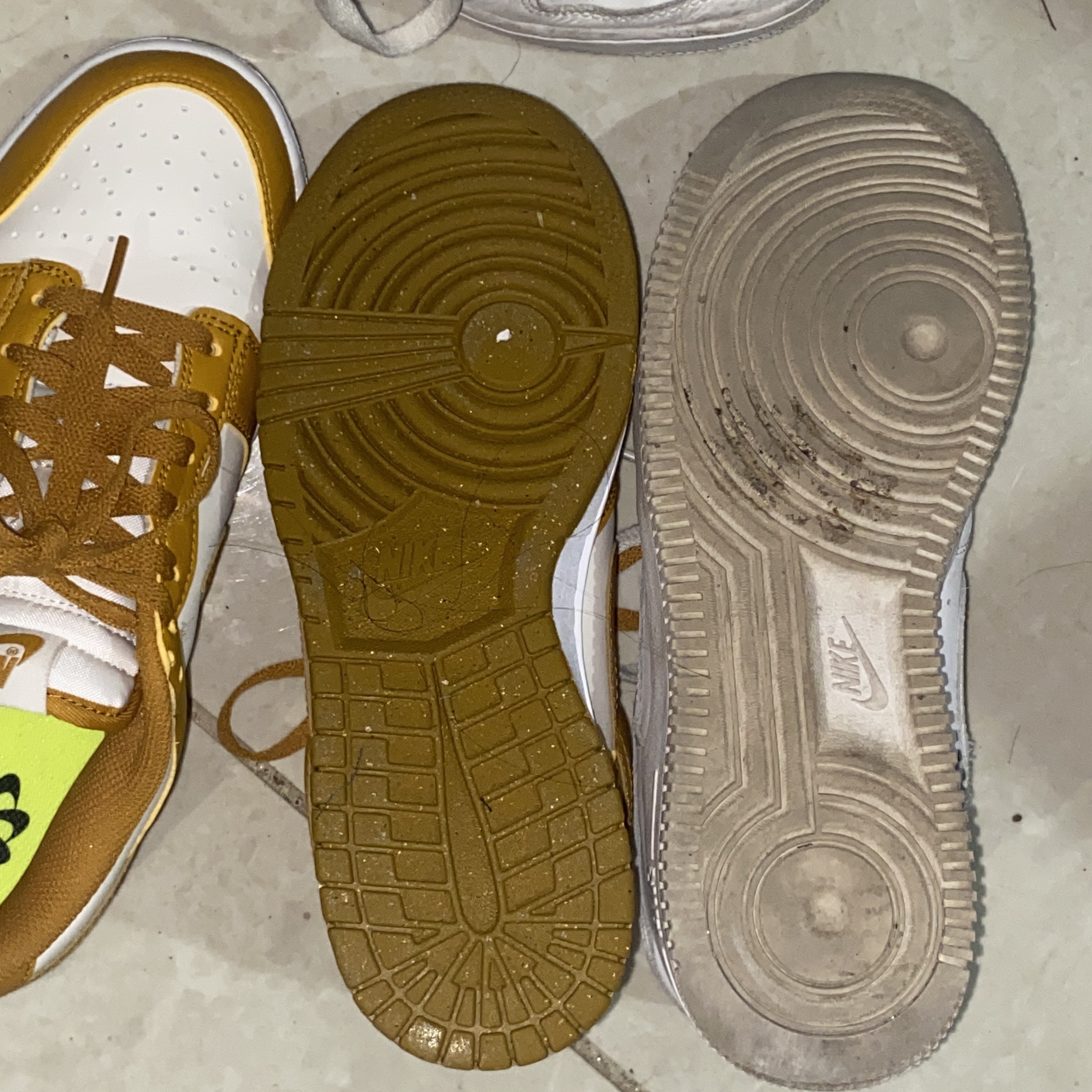 (W) Nike Dunk Low Next Nature Phantom 착용 스타일 - 3