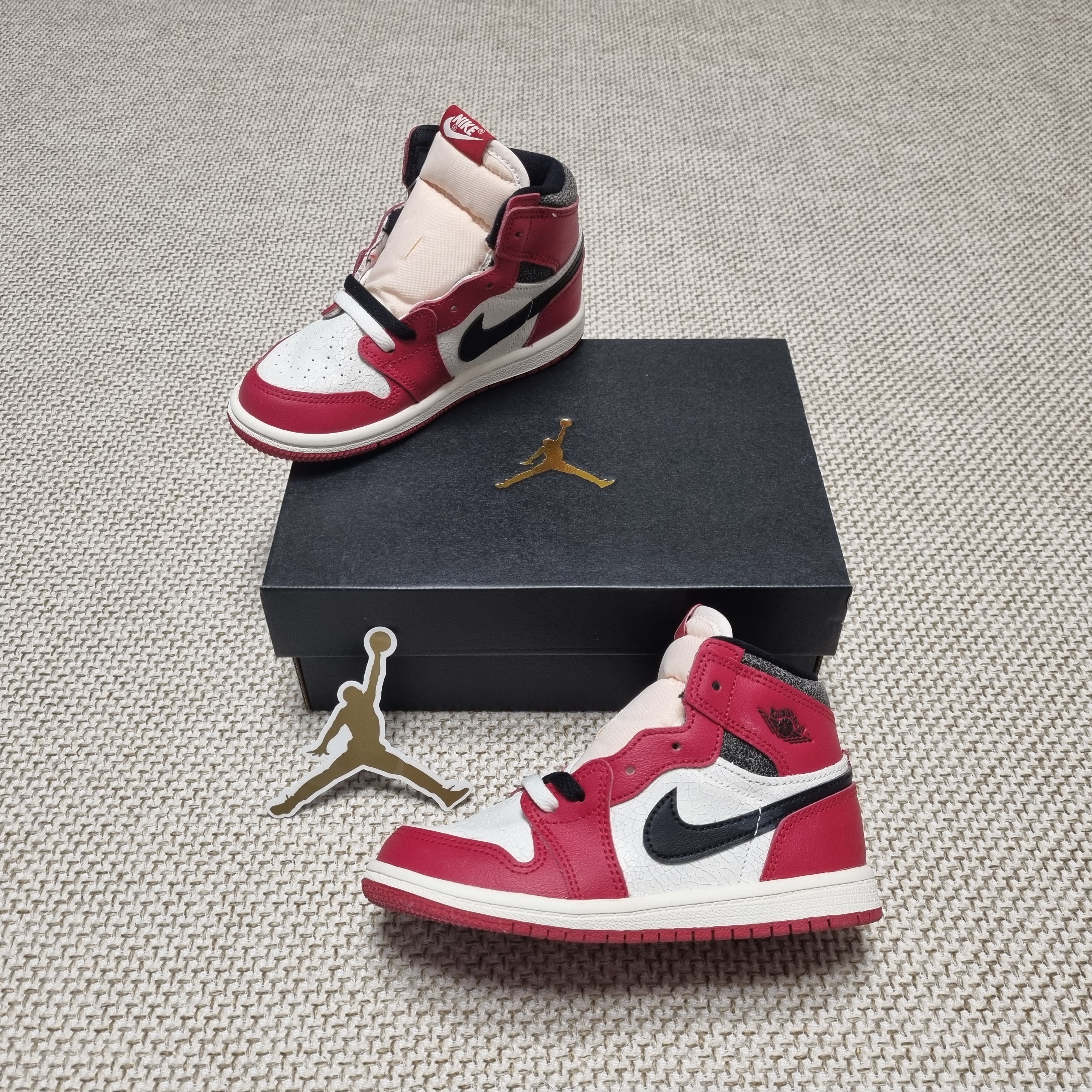 (TD) Jordan 1 Retro High OG Chicago 2022 착용 스타일 - 1