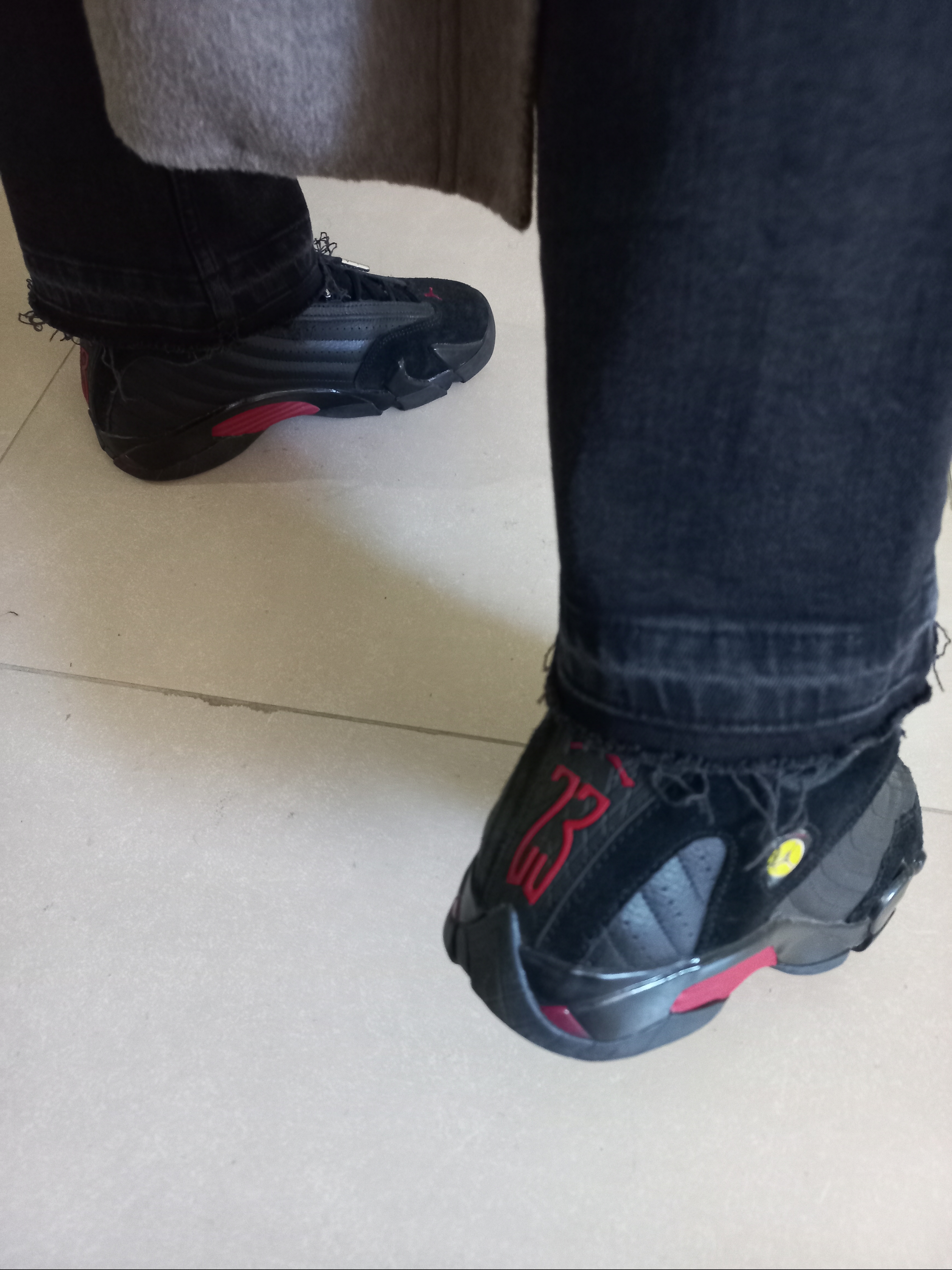 Jordan 14 Retro Last Shot 2011, New Balance 991 Made in UK Grey 착용 스타일 - 1
