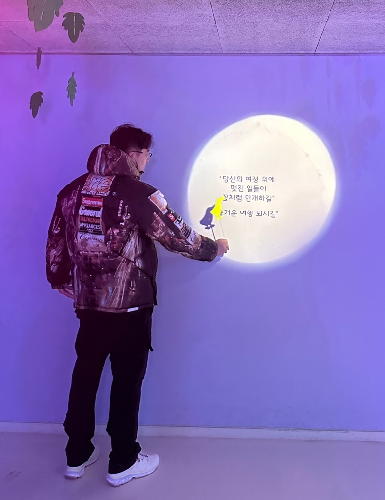 Salomon XT-6 ADV Vanila Ice, Supreme x The North Face 800-Fill Half Zip Hooded Pullover Times Square - 22FW 착용 스타일 - 1