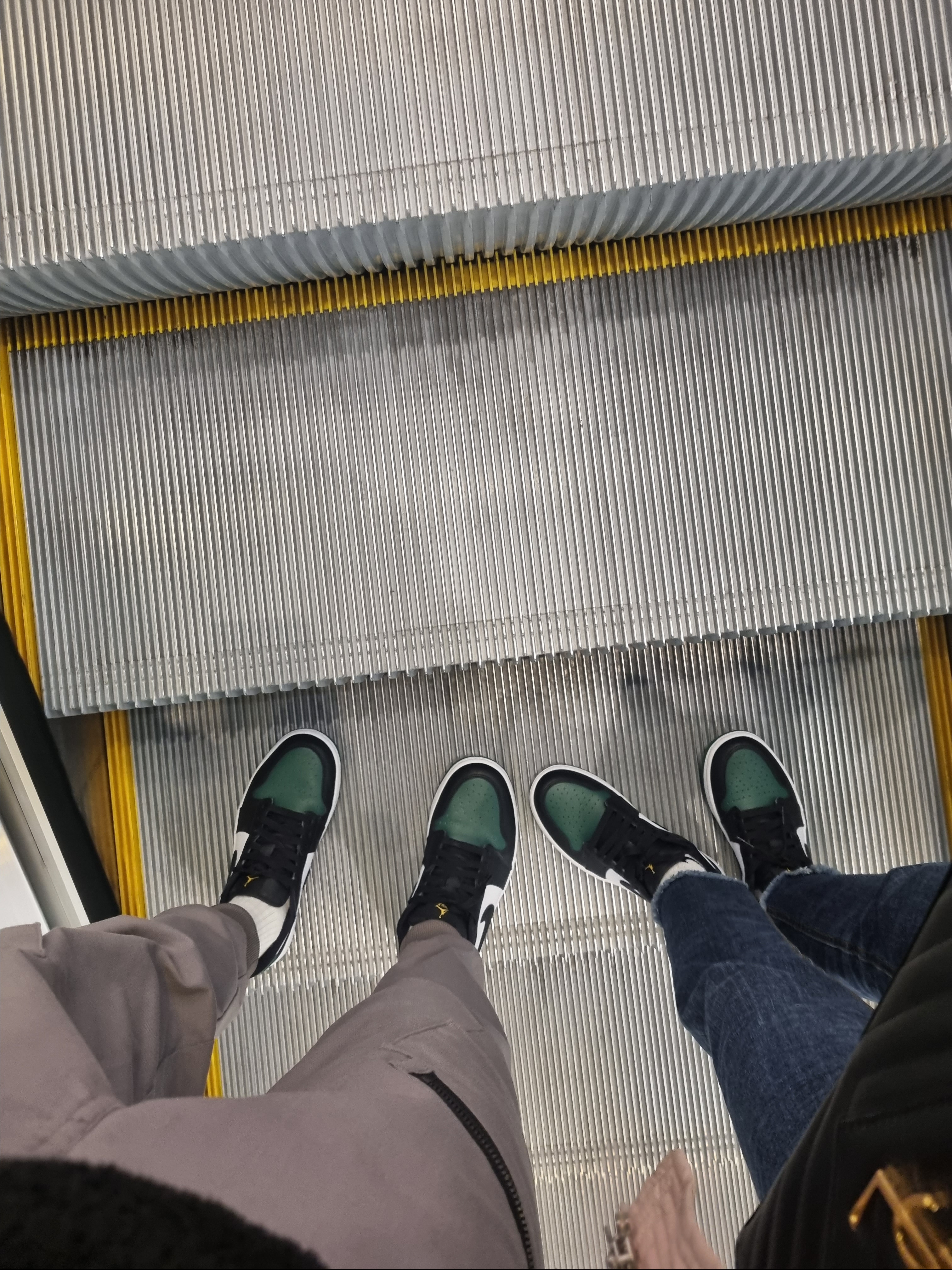 Jordan 1 Low Golf Noble Green 착용 스타일