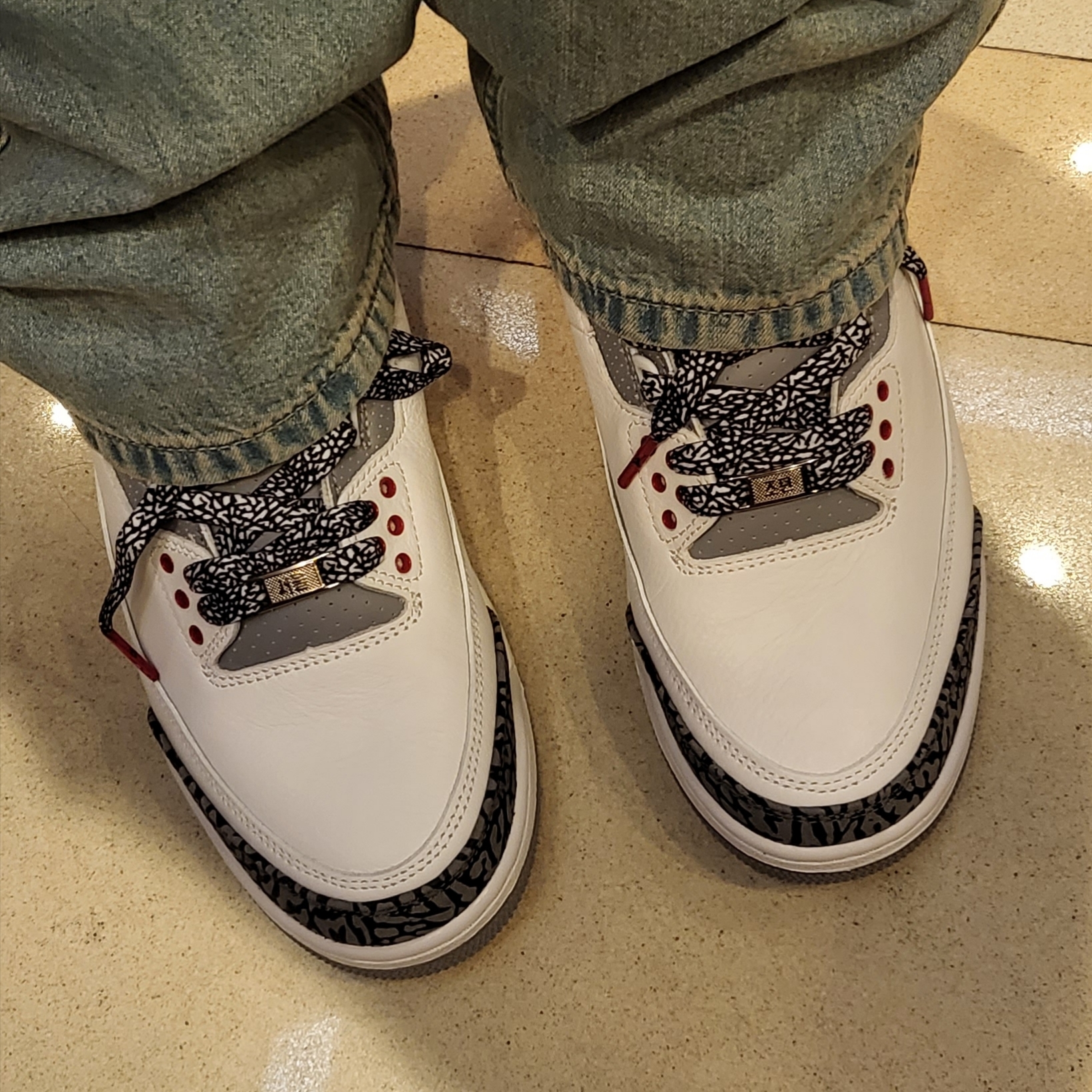Jordan 3 Retro Fire Red 2022 착용 스타일 - 1