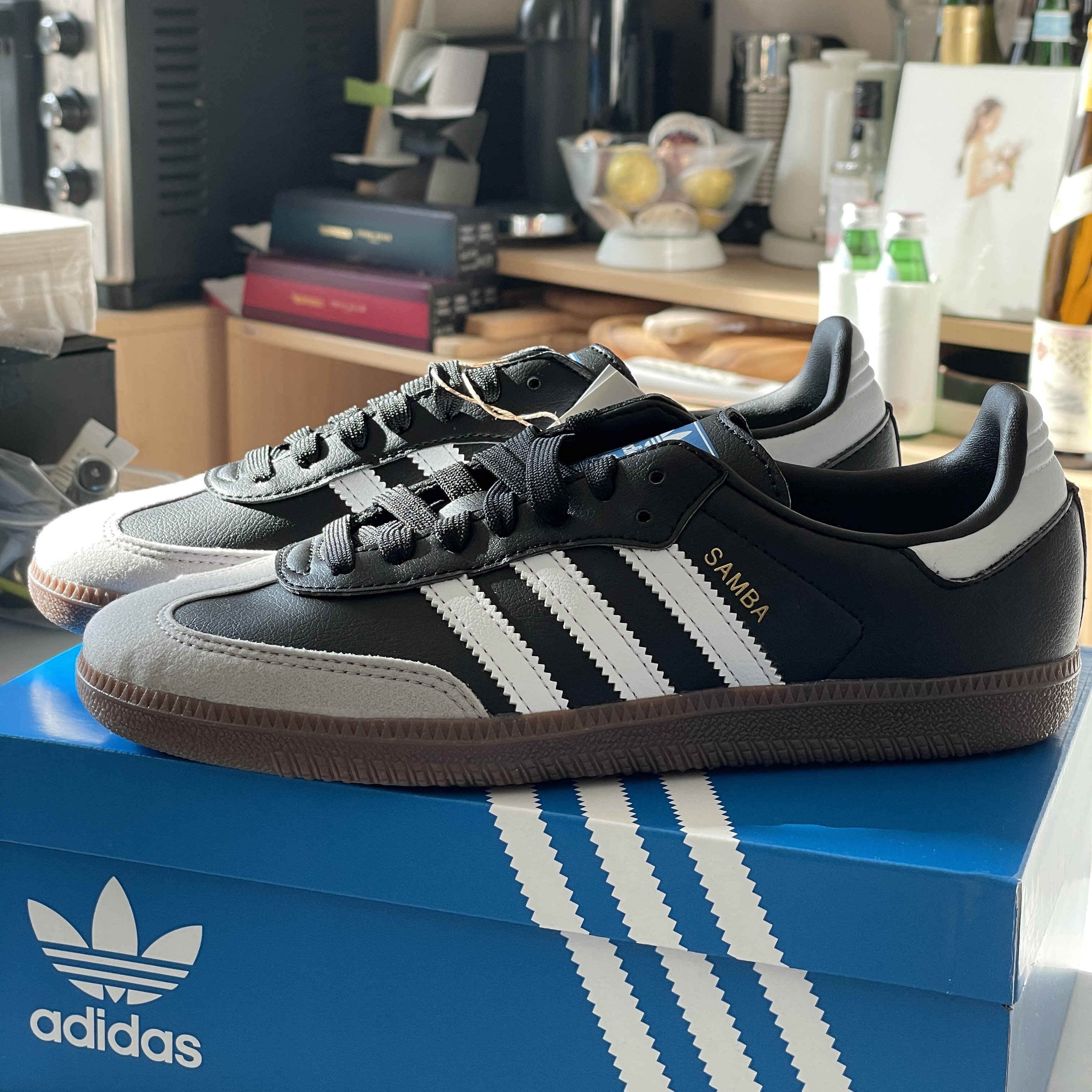 Adidas Samba Vegan Black White 착용 스타일