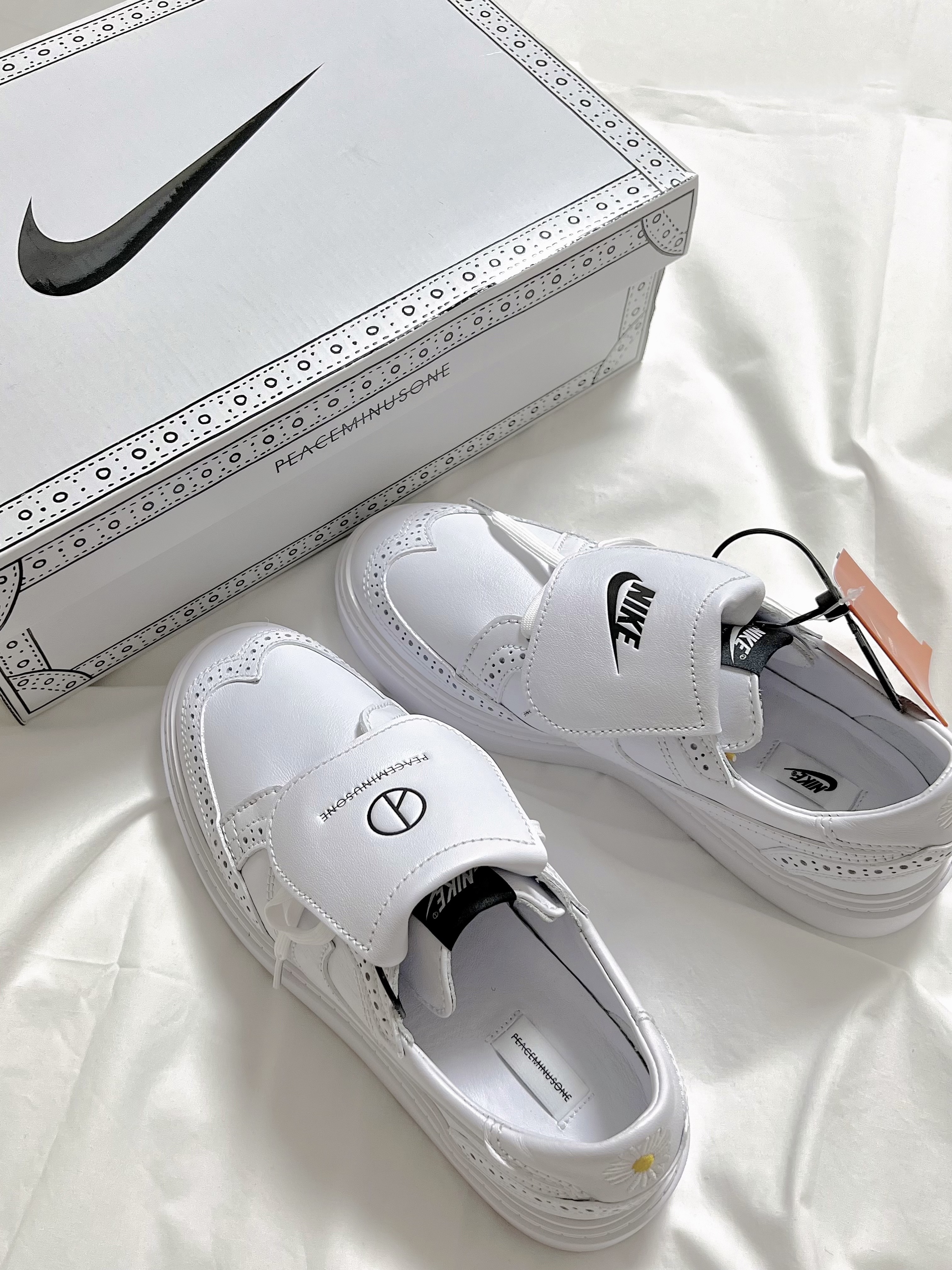 Nike x Peaceminusone Kwondo1 White 착용 스타일 - 1