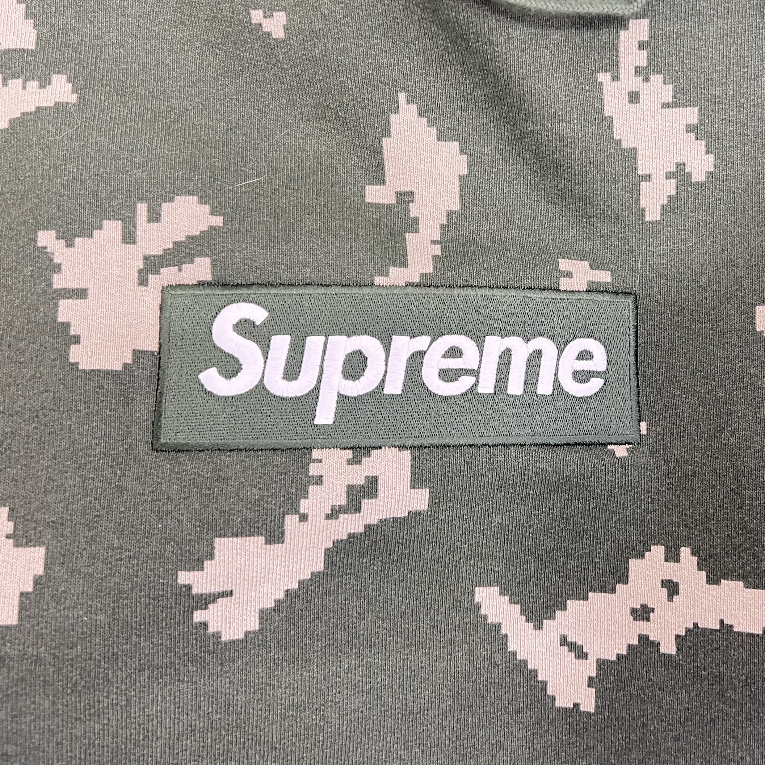 Supreme Box Logo Hooded Sweatshirt Olive Russian Camo - 21FW 착용 스타일 - 2