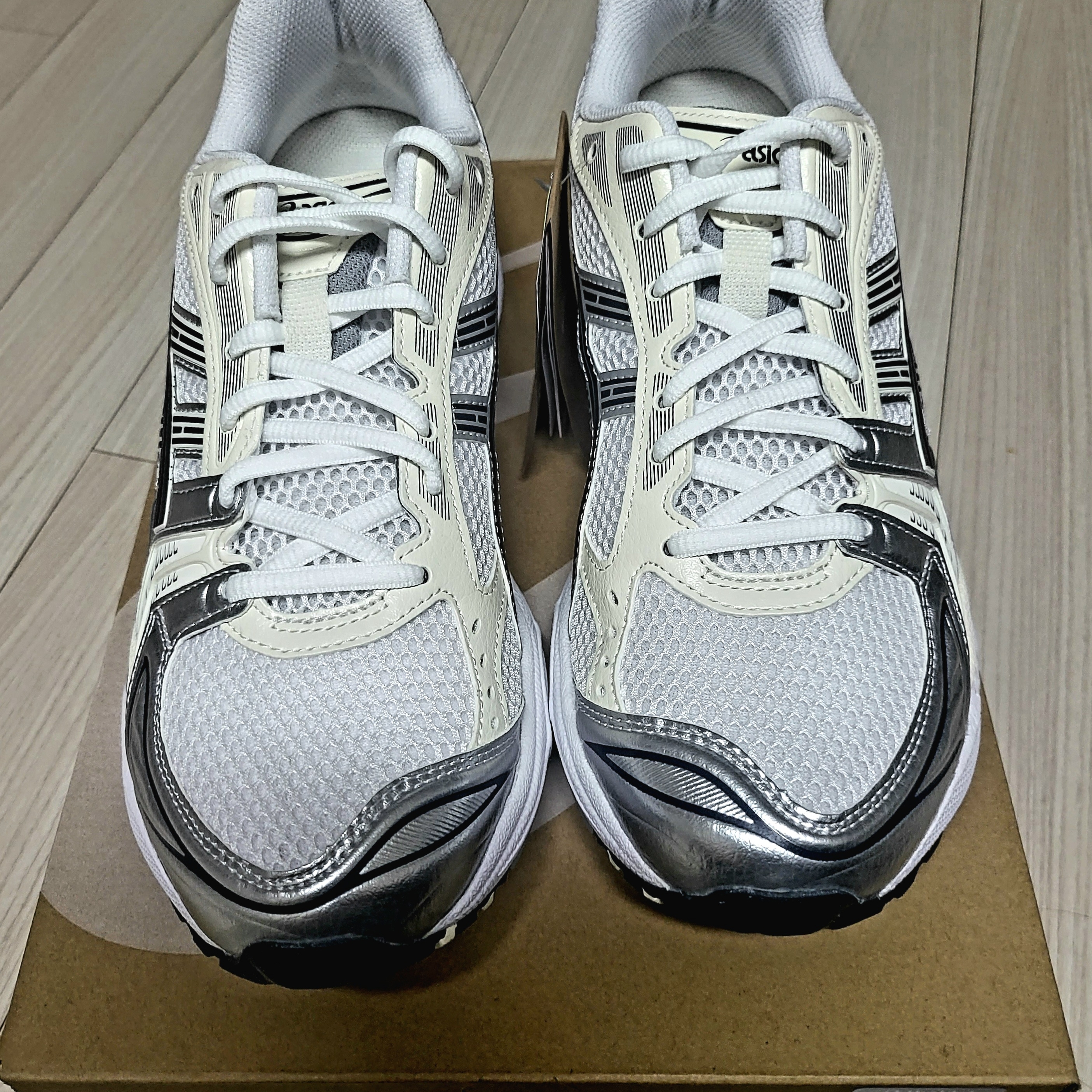 (W) Asics Gel-Kayano 14 White Midnight 착용 스타일 - 2