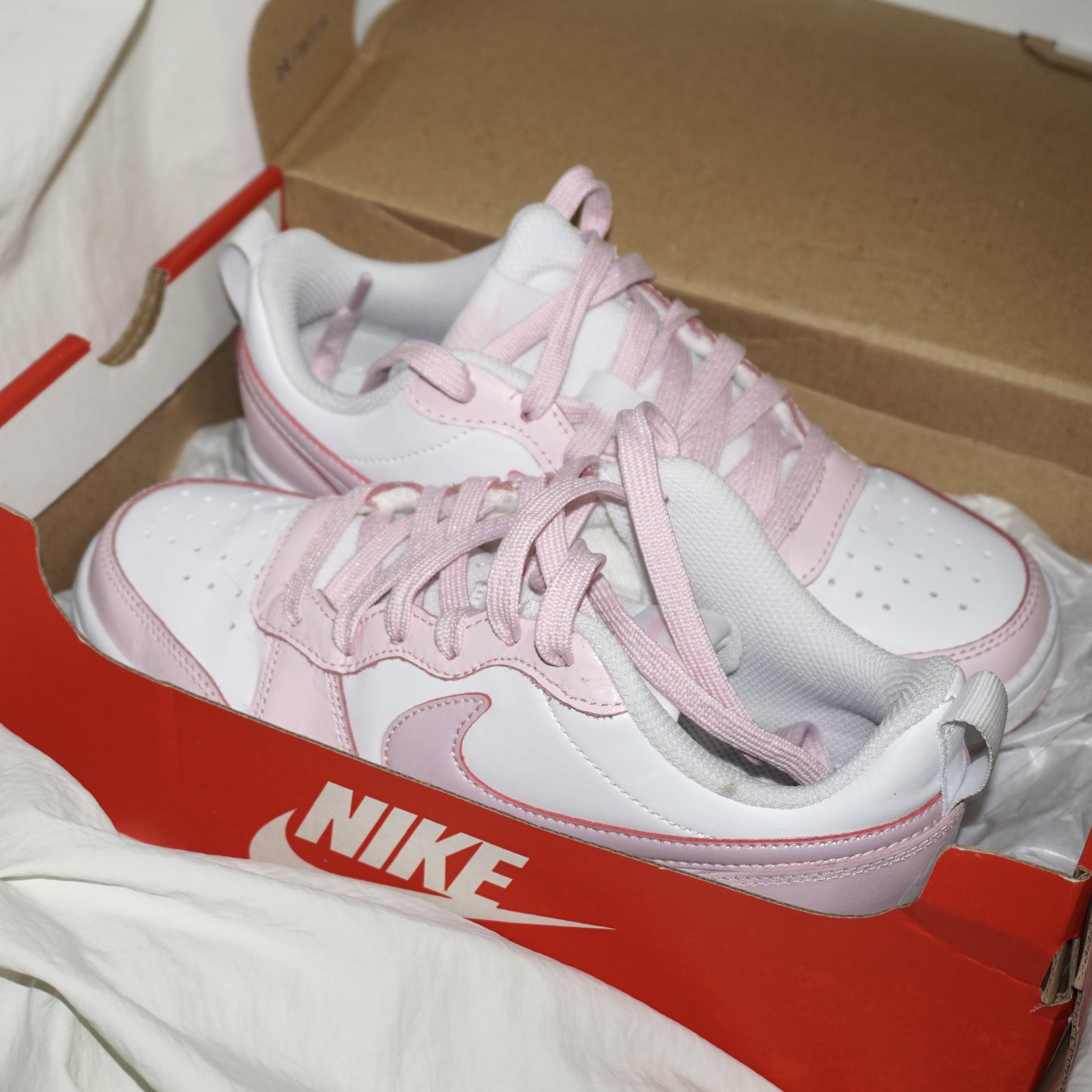 (GS) Nike Court Borough 2 SE White Pink Foam 착용 스타일
