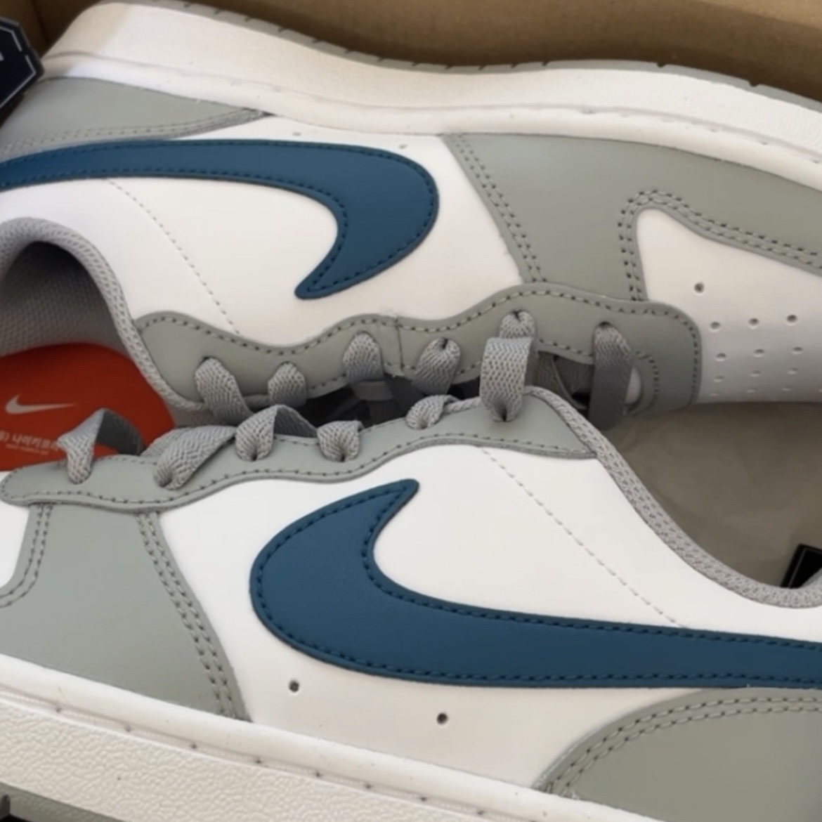 (GS) Nike Court Borough Low 2 Light Smoke Grey 착용 스타일