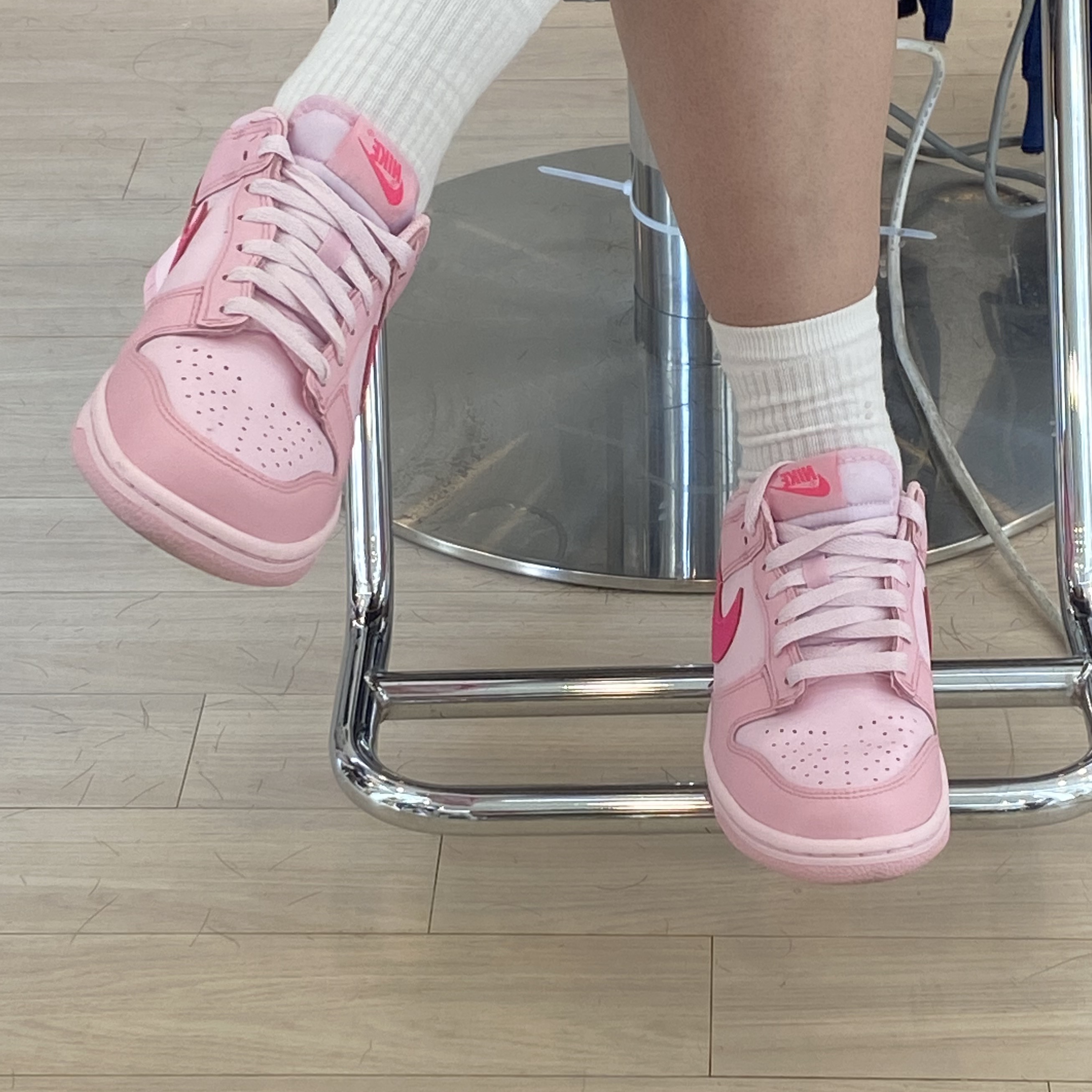 (GS) Nike Dunk Low Triple Pink 착용 스타일