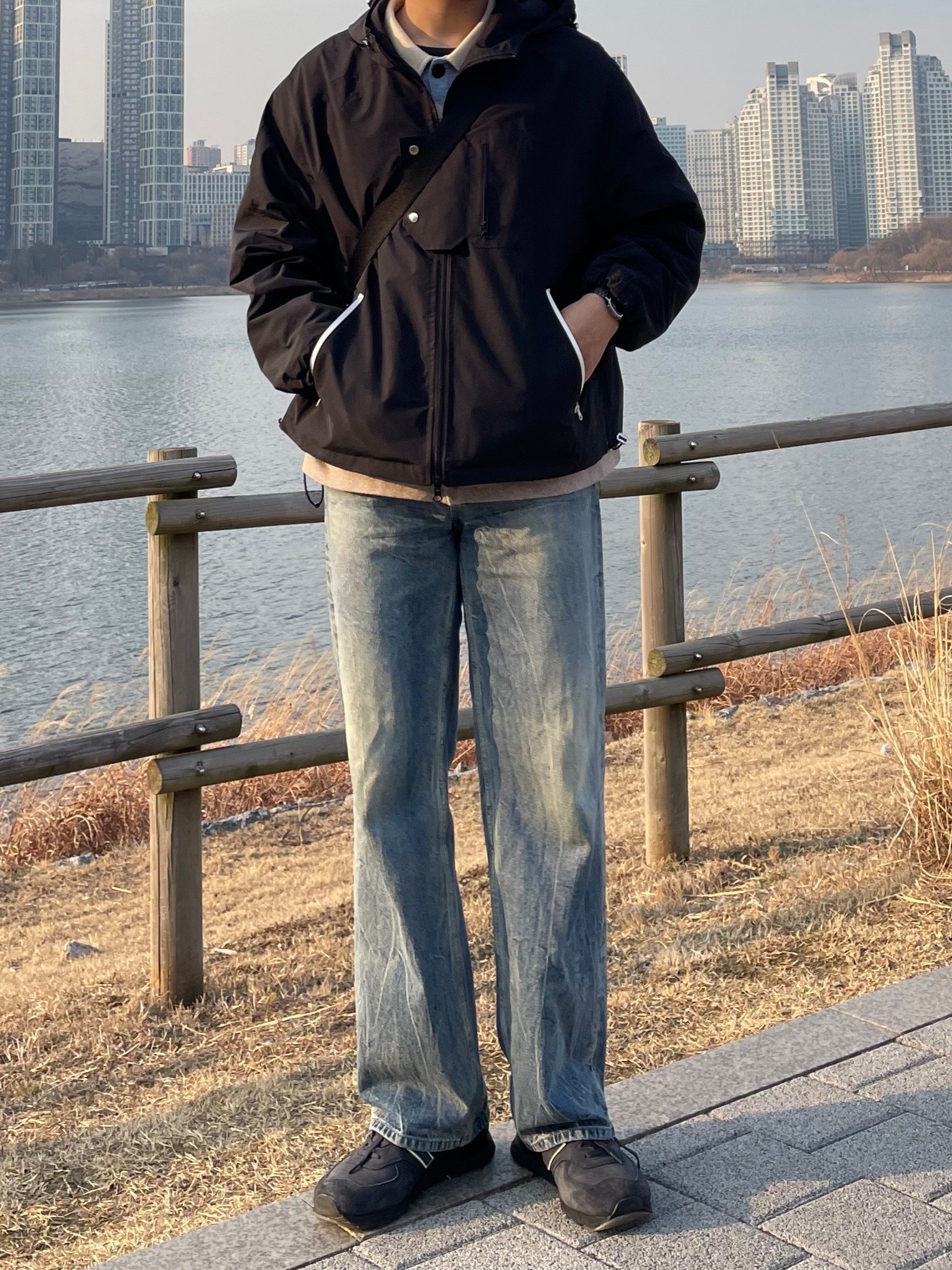 New Balance x Comme des Garcons Junya Watanabe Man 574 Suede Grey Off White 착용 스타일 - 1