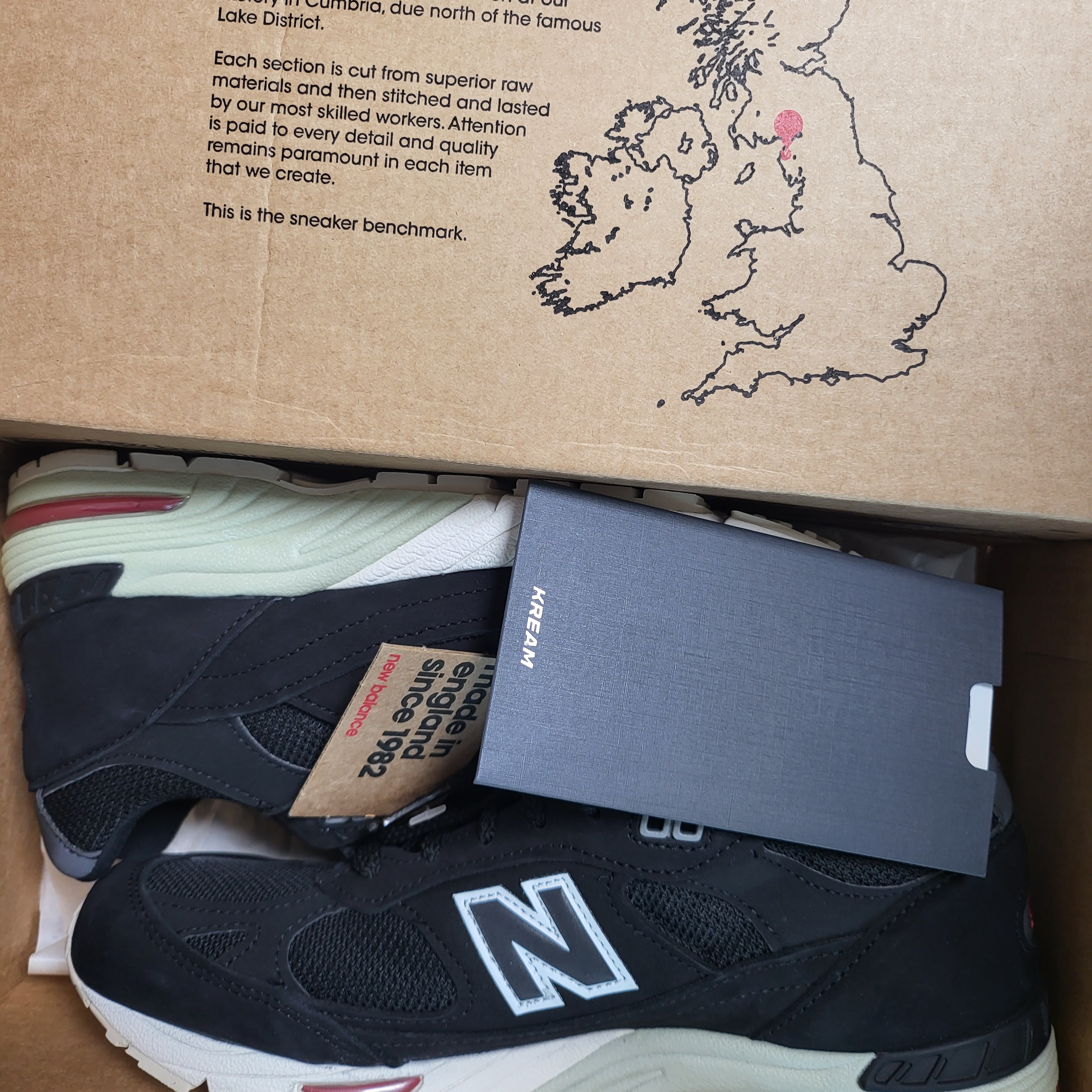 New Balance 991 Made in UK Black 착용 스타일