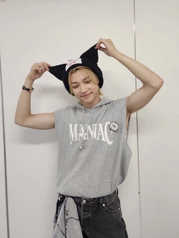 Charles Jeffrey Loverboy Chunky Ears Beanie Black 착용 스타일