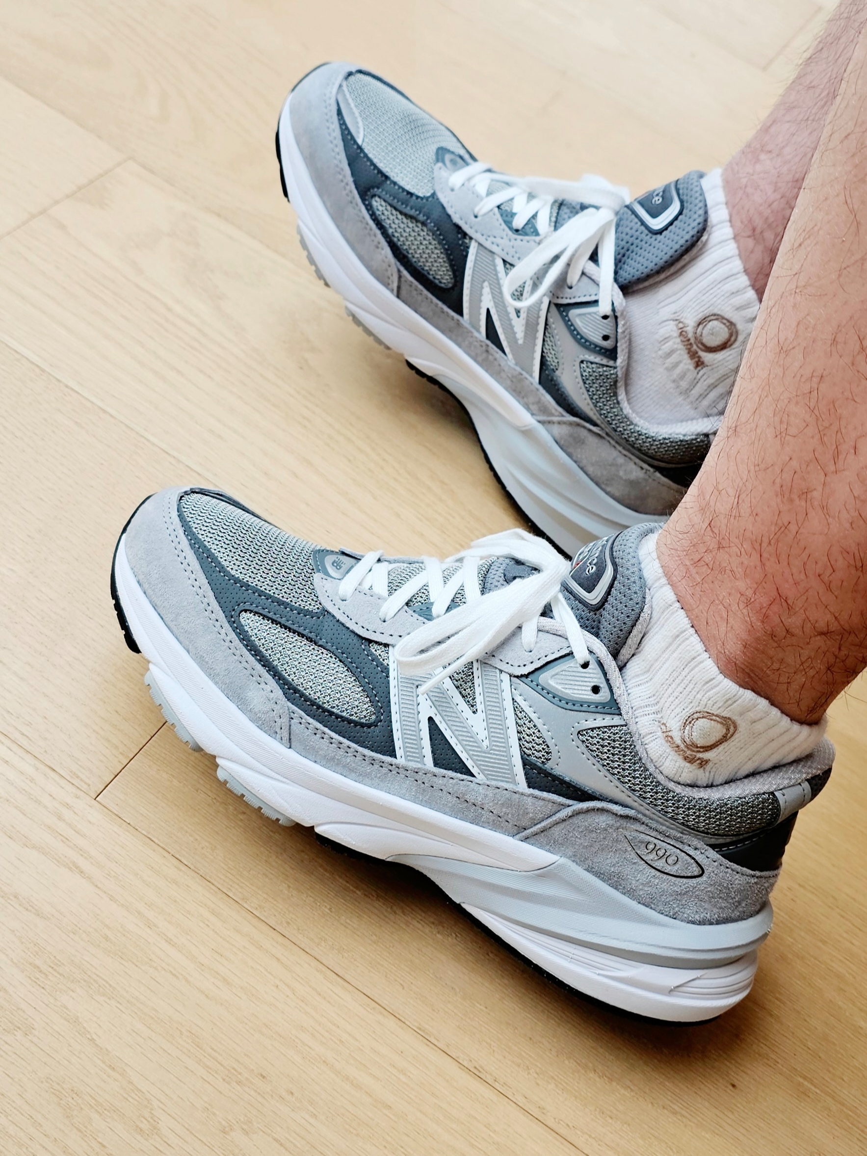 New Balance 990v6 Made in USA Grey - D Standard 착용 스타일 - 2