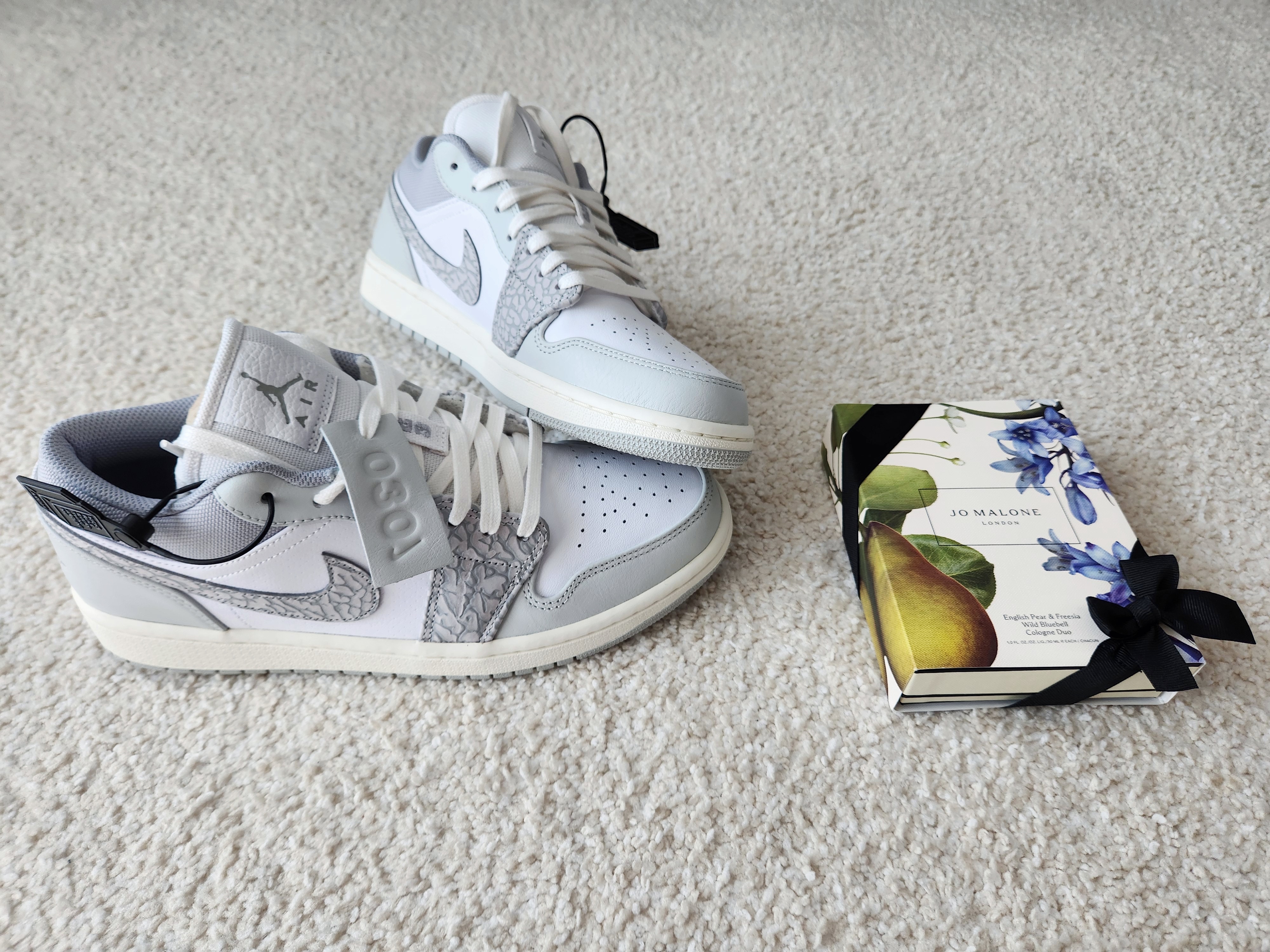 Jordan 1 Low PRM Elephant Print 착용 스타일