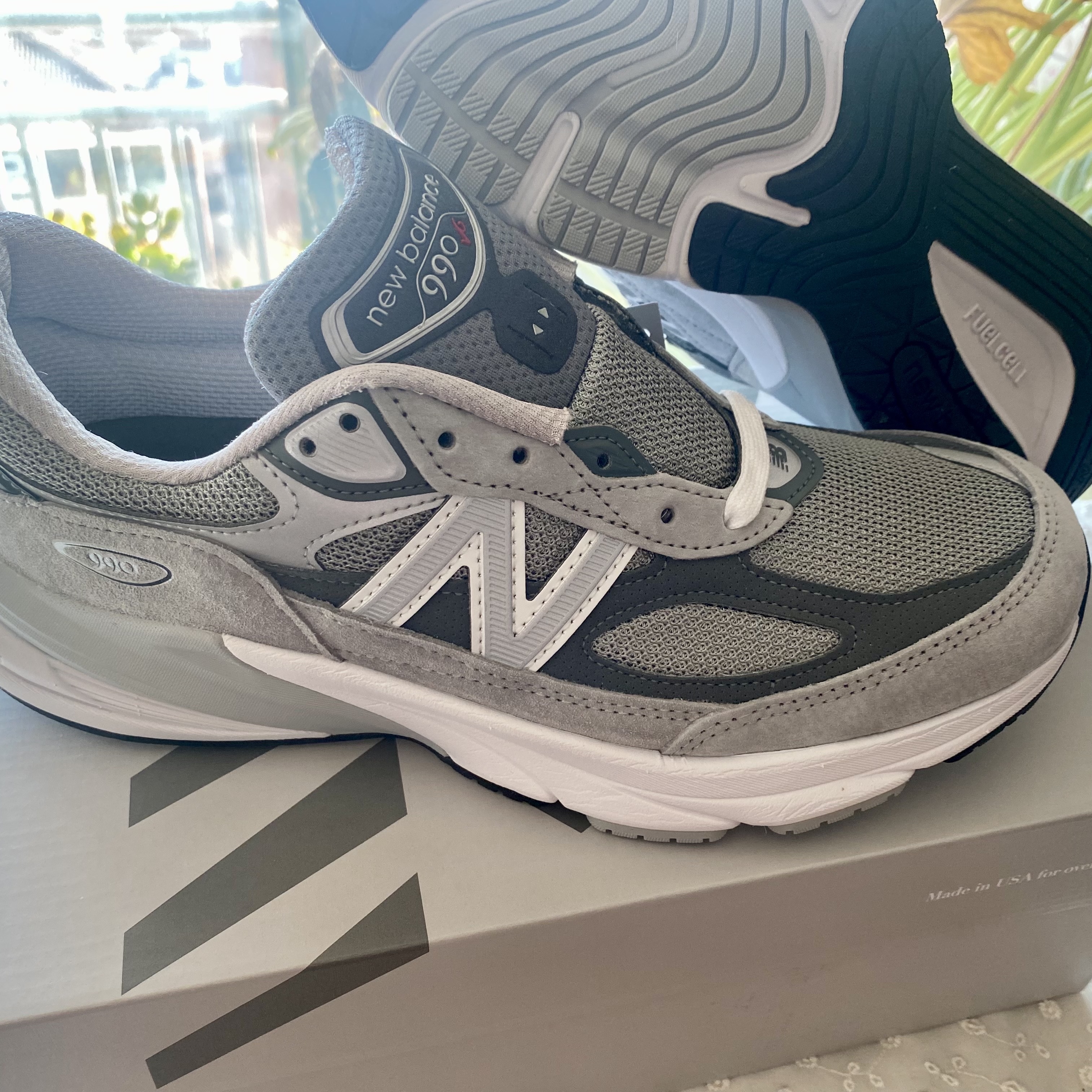New Balance 990v6 Made in USA Grey - D Standard 착용 스타일 - 2