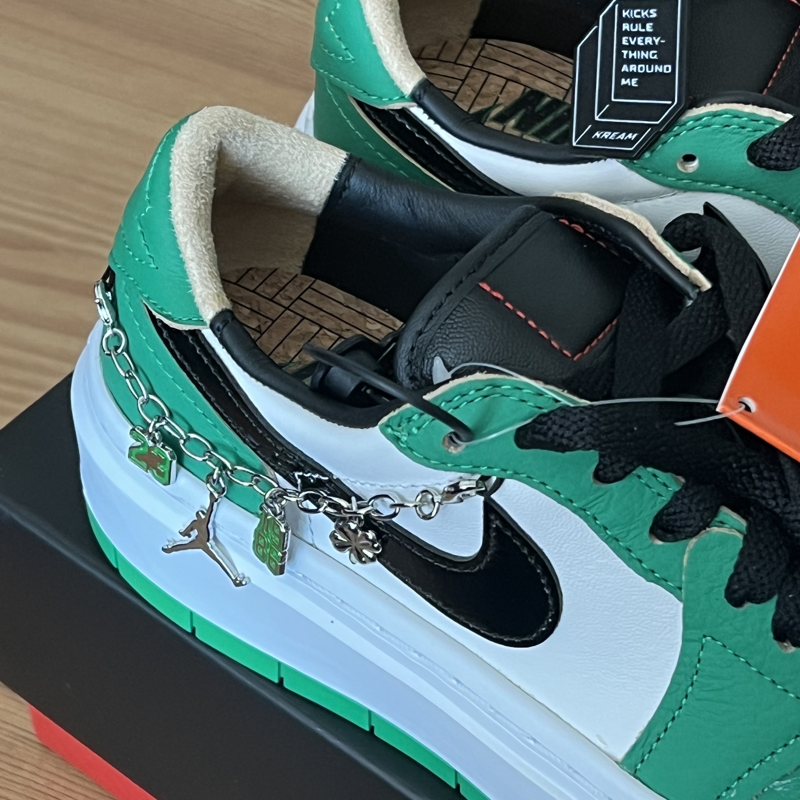 (W) Jordan 1 Elevate Low SE Lucky Green 착용 스타일 - 2
