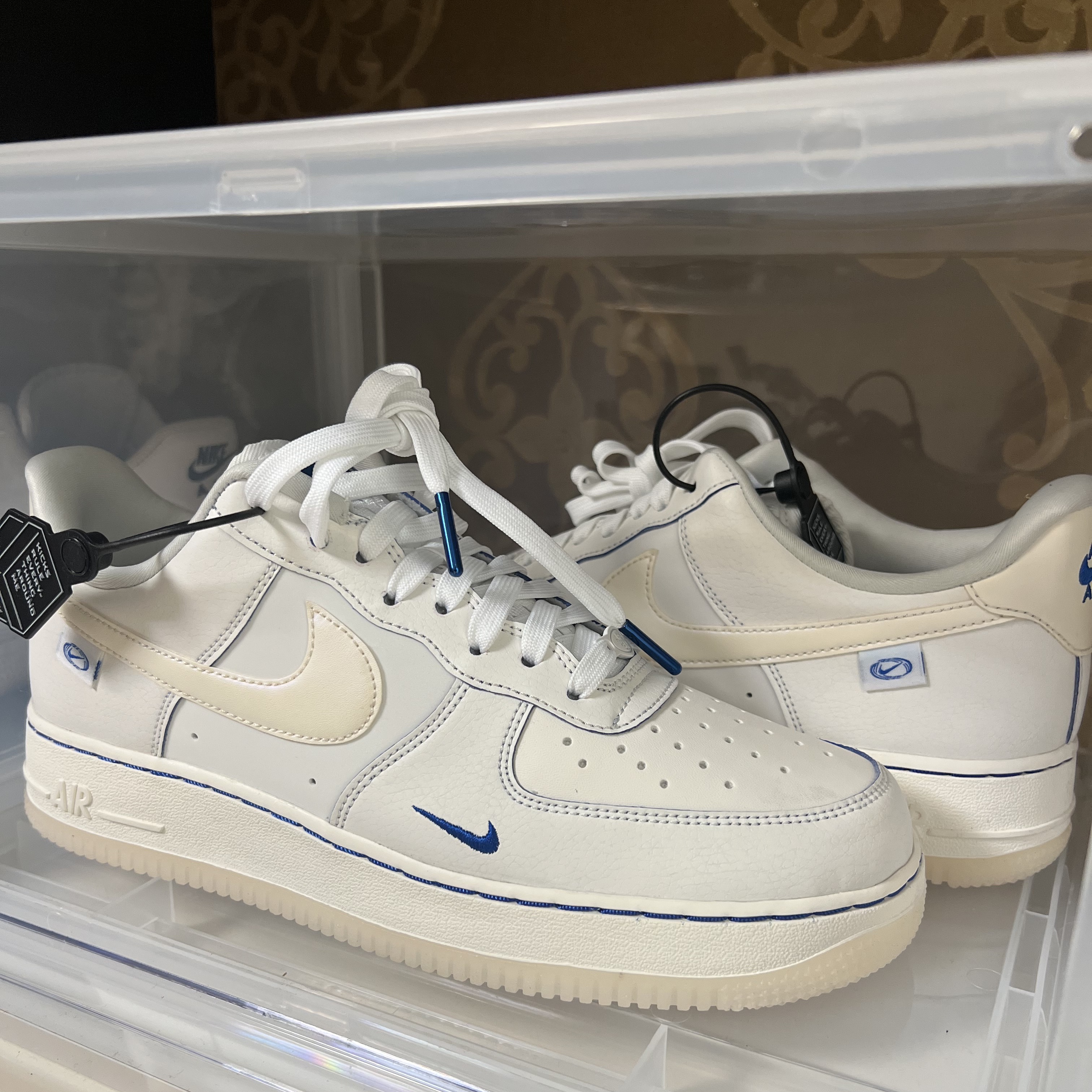 (W) Nike Air Force 1 '07 LX Game Royal Sail 착용 스타일