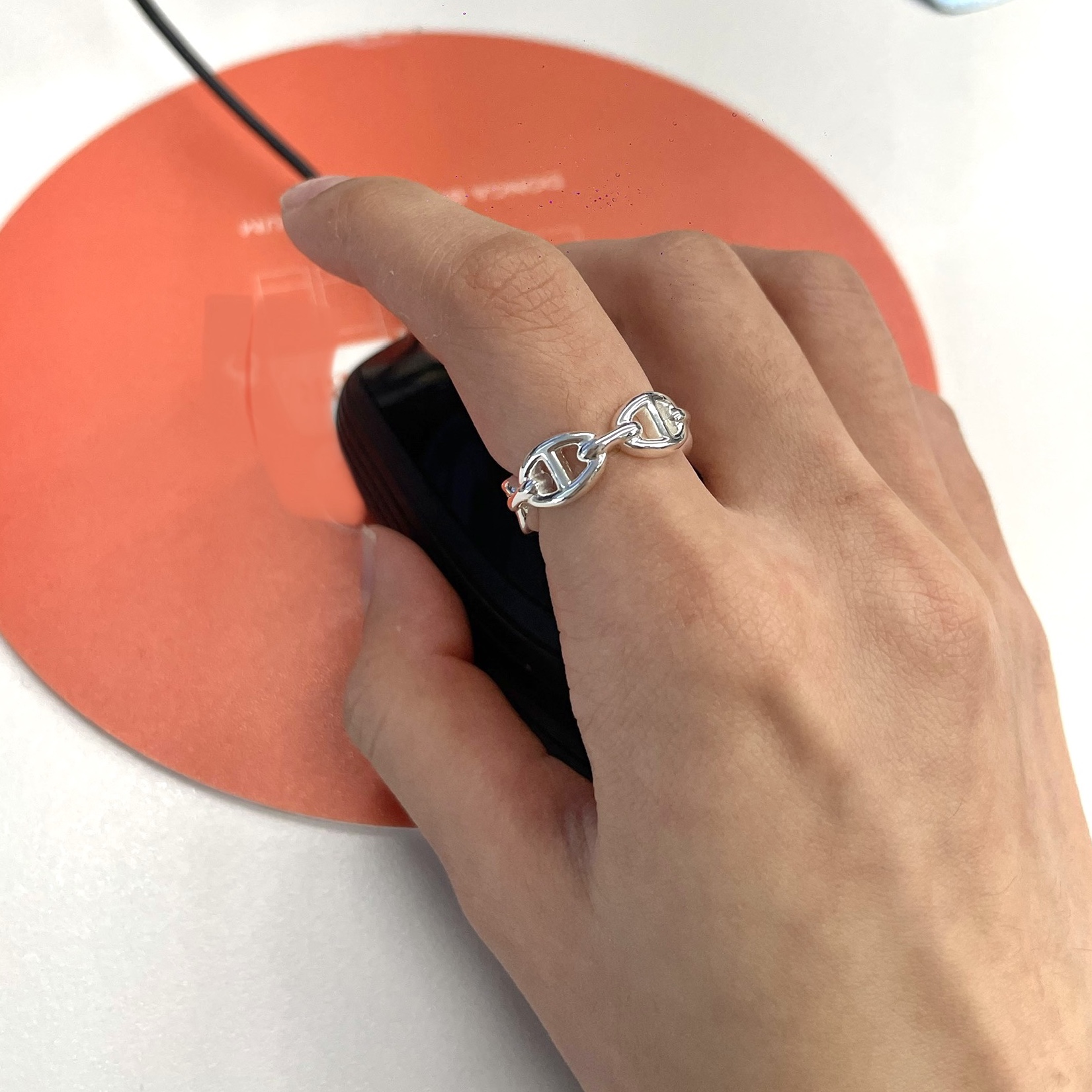 (W) Hermes Small Chaine D'Ancre Enchainee Ring Sterling Silver 착용 스타일 - 2