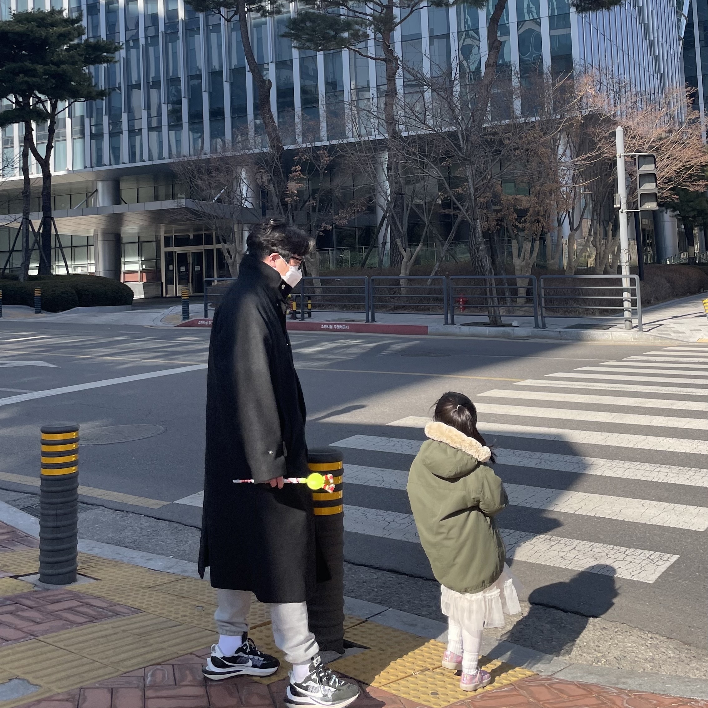 Nike x Sacai VaporWaffle Black White 착용 스타일