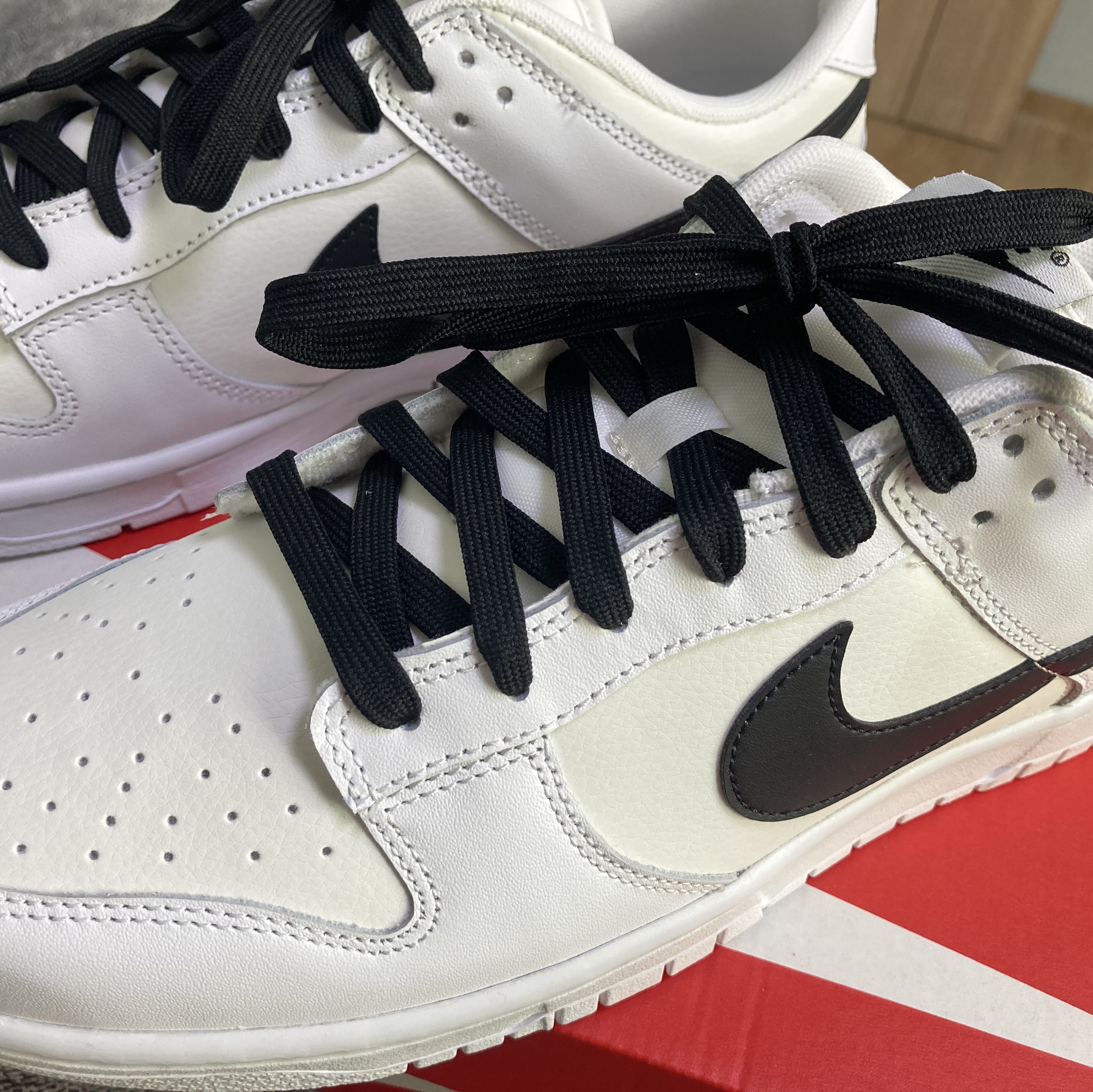 Nike Dunk Low Retro Summit White 착용 스타일
