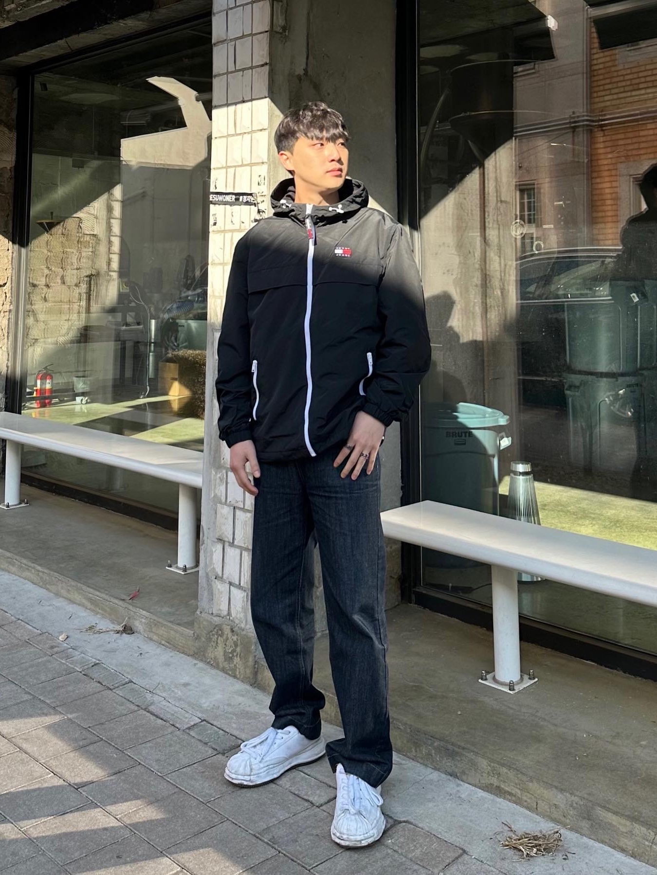 Maison Mihara Yasuhiro Blakey OG Sole Canvas Low-top Sneakers White 착용 스타일