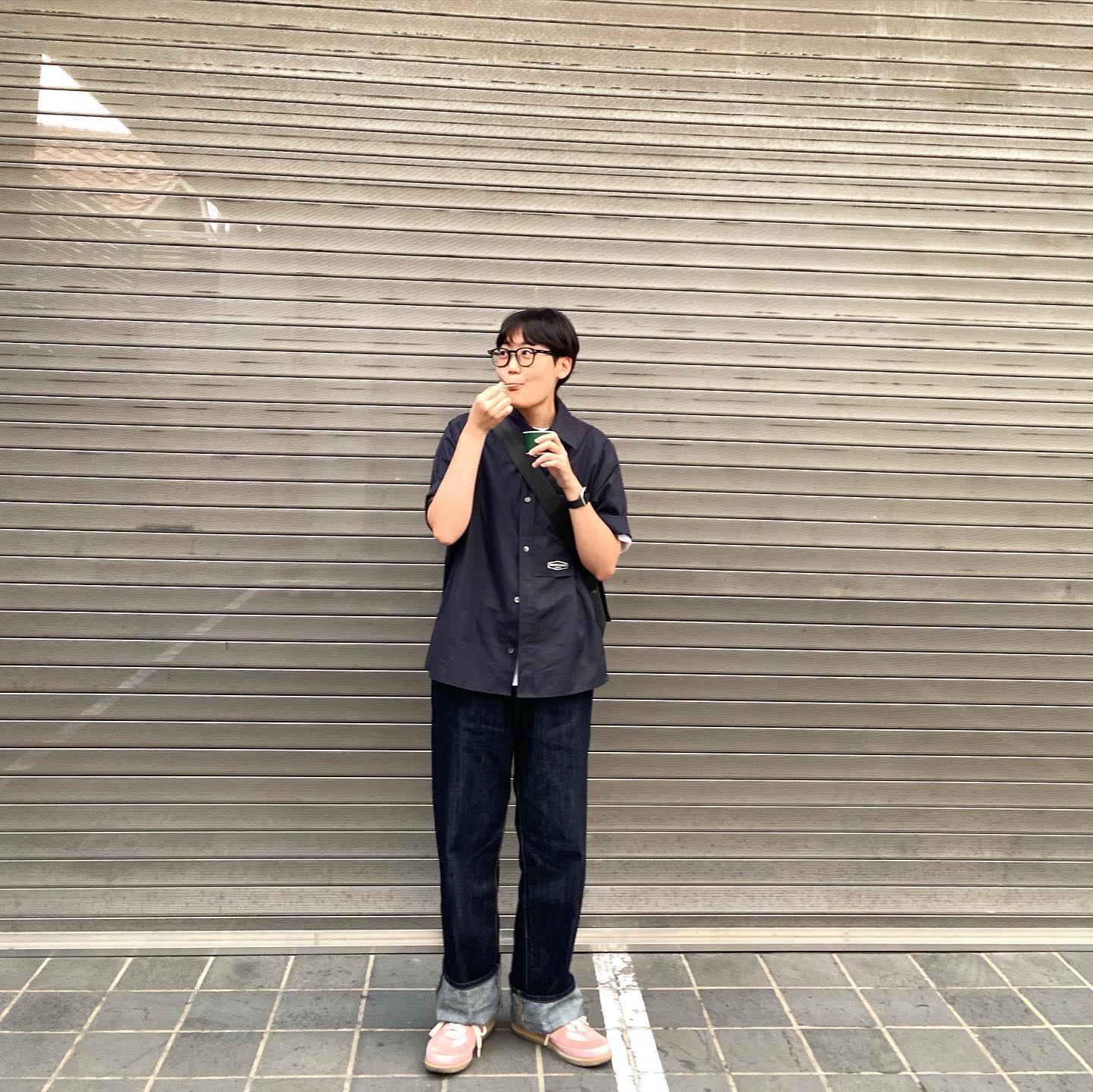 Wooyoungmi Oversize Back Logo Short Sleeve Shirt Navy - 21SS, Wooyoungmi Oversize Back Logo Short Sleeve Shirt White - 21SS 착용 스타일