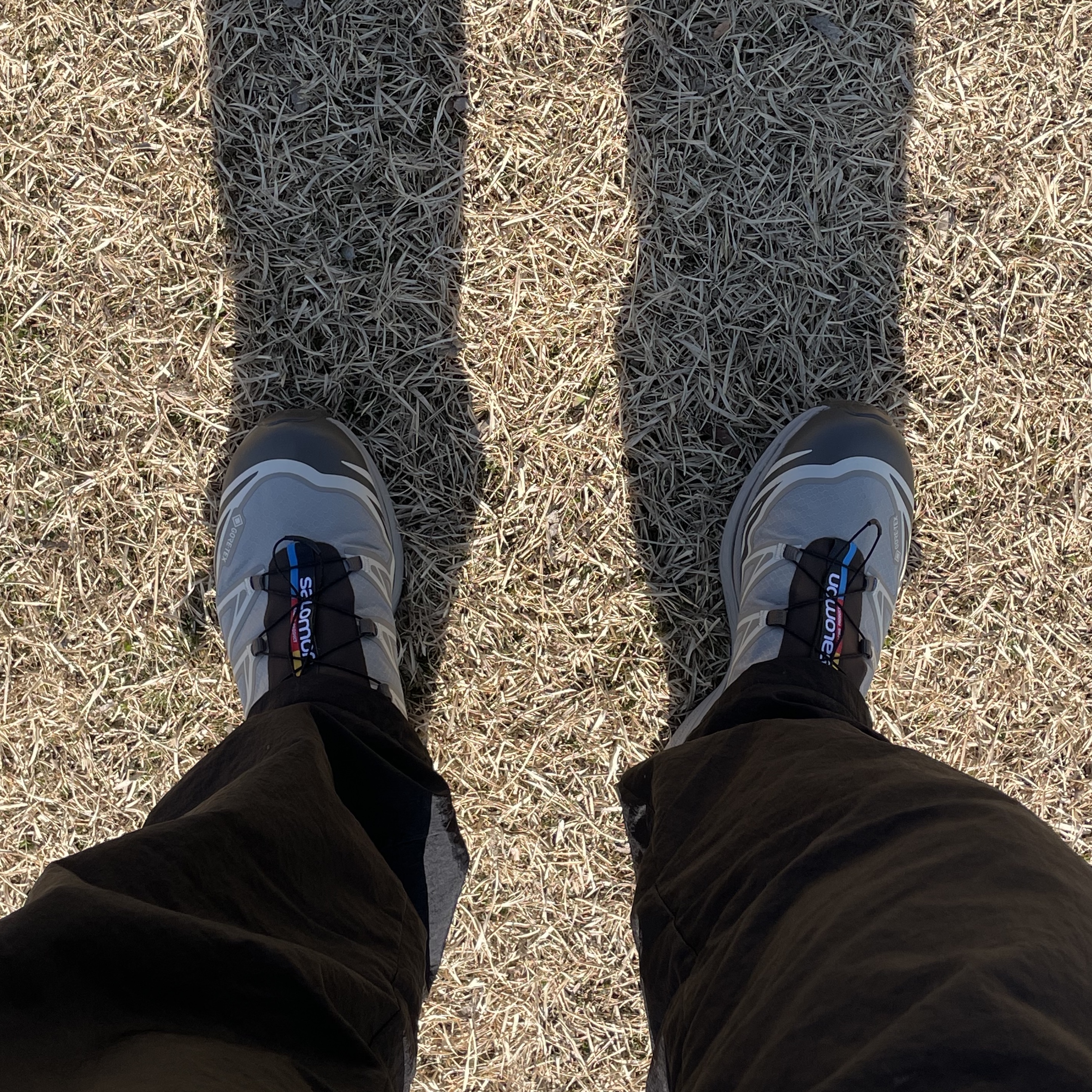 Salomon XT-6 Gore-Tex Vintage Khaki 착용 스타일