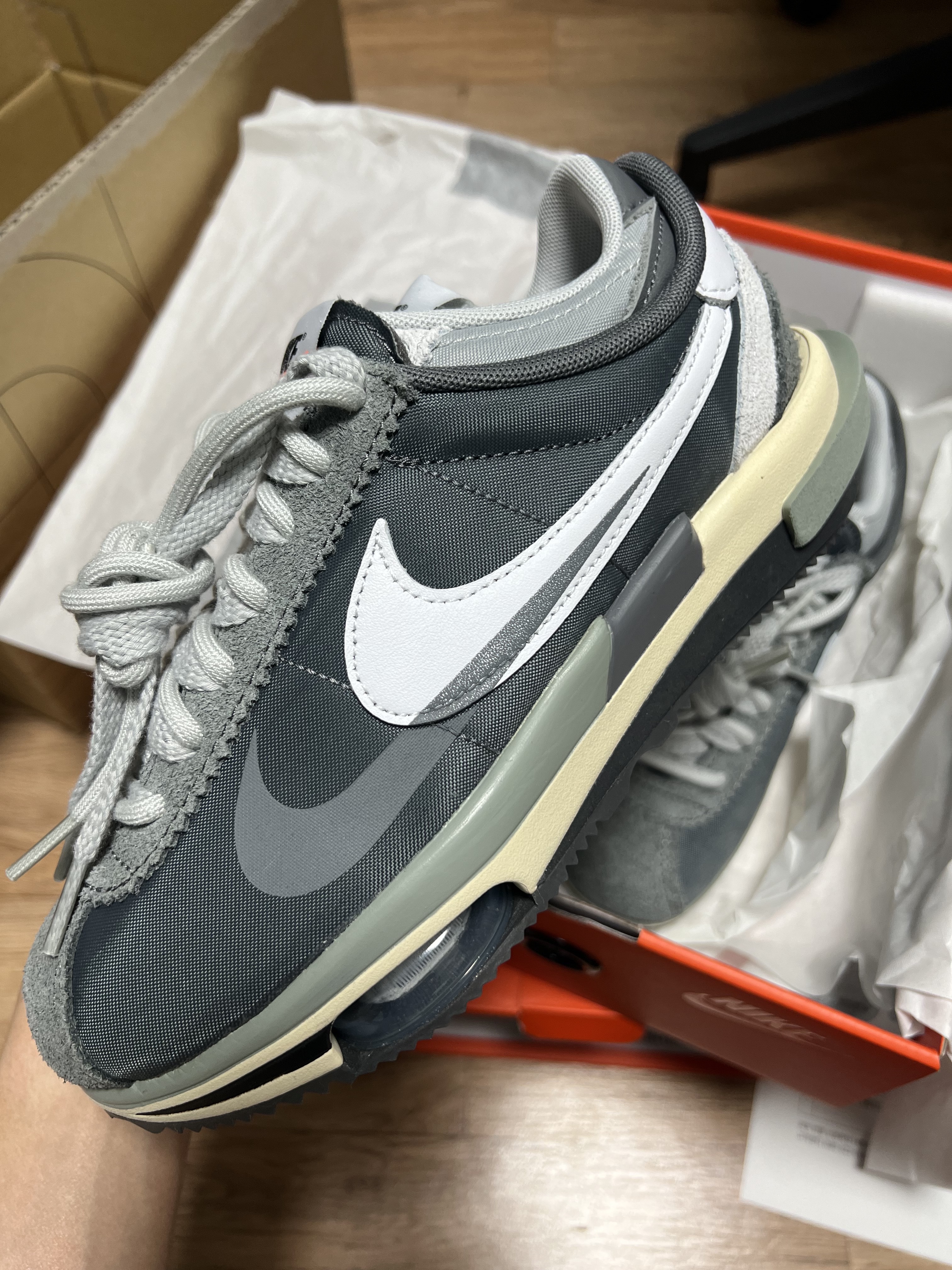 Nike x Sacai Zoom Cortez SP Iron Grey 착용 스타일 - 1