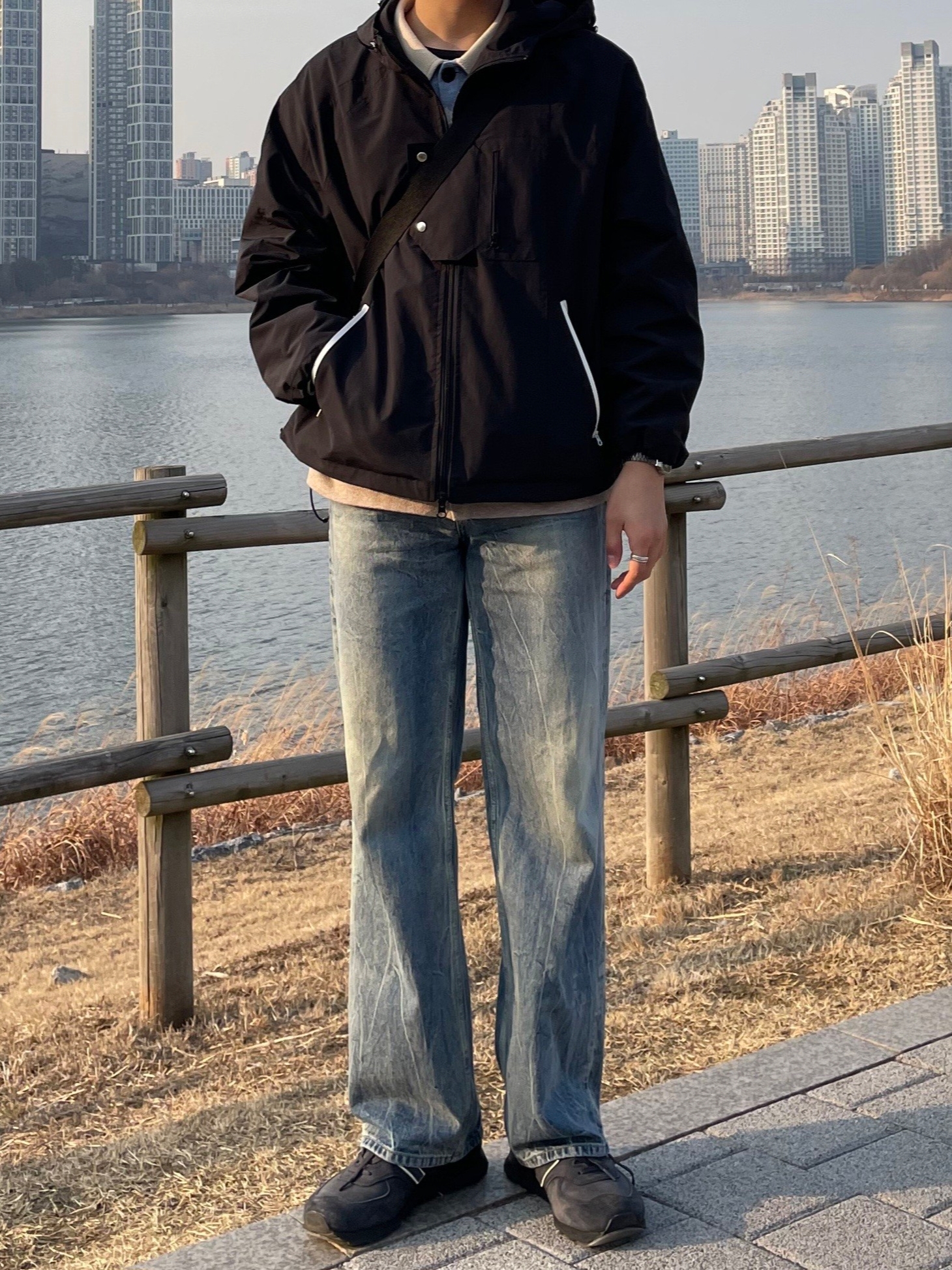 New Balance x Comme des Garcons Junya Watanabe Man 574 Suede Grey Off White 착용 스타일 - 2