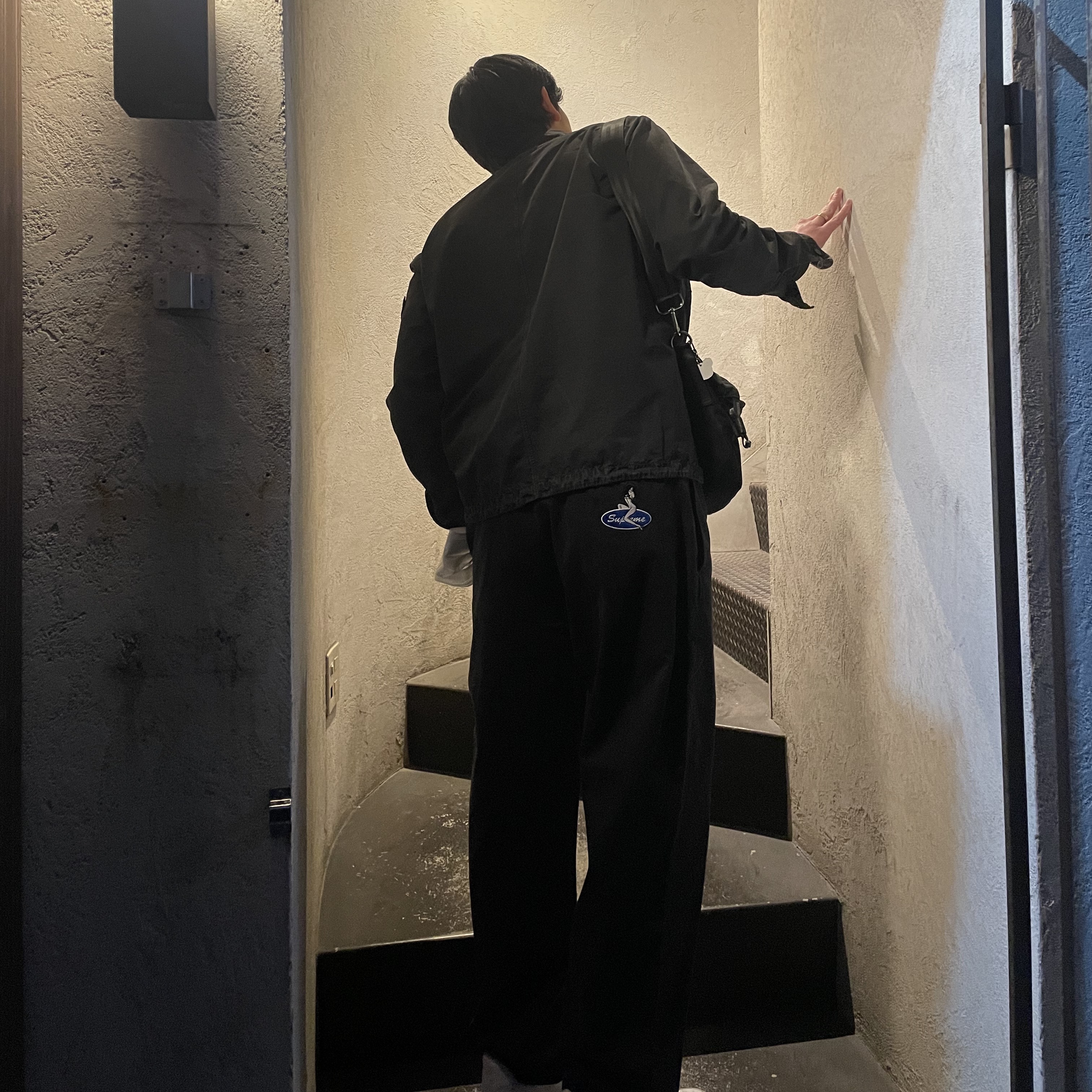 Supreme Chino Pants Black, Stone Island 113WN T.CO+OLD Overshirt Black - 21FW 착용 스타일