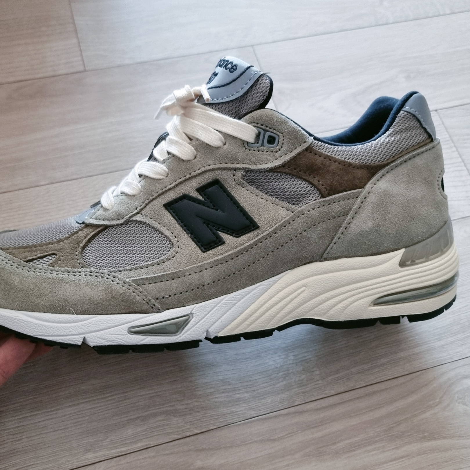 New Balance x JJJJound 991 Made in UK Grey 착용 스타일 - 1
