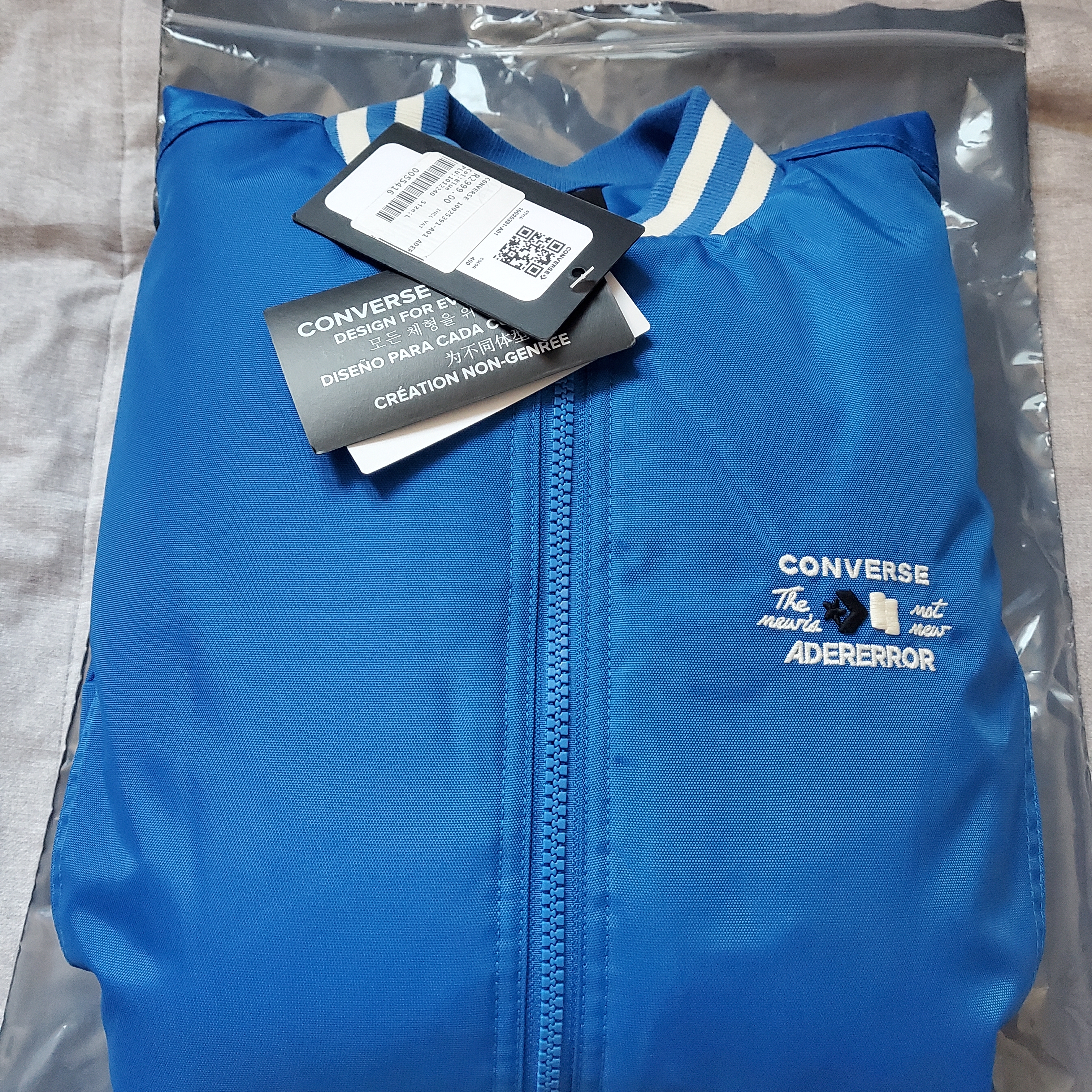 Converse x Ader Error Shapes Varsity Jacket Cobalt 착용 스타일 - 2