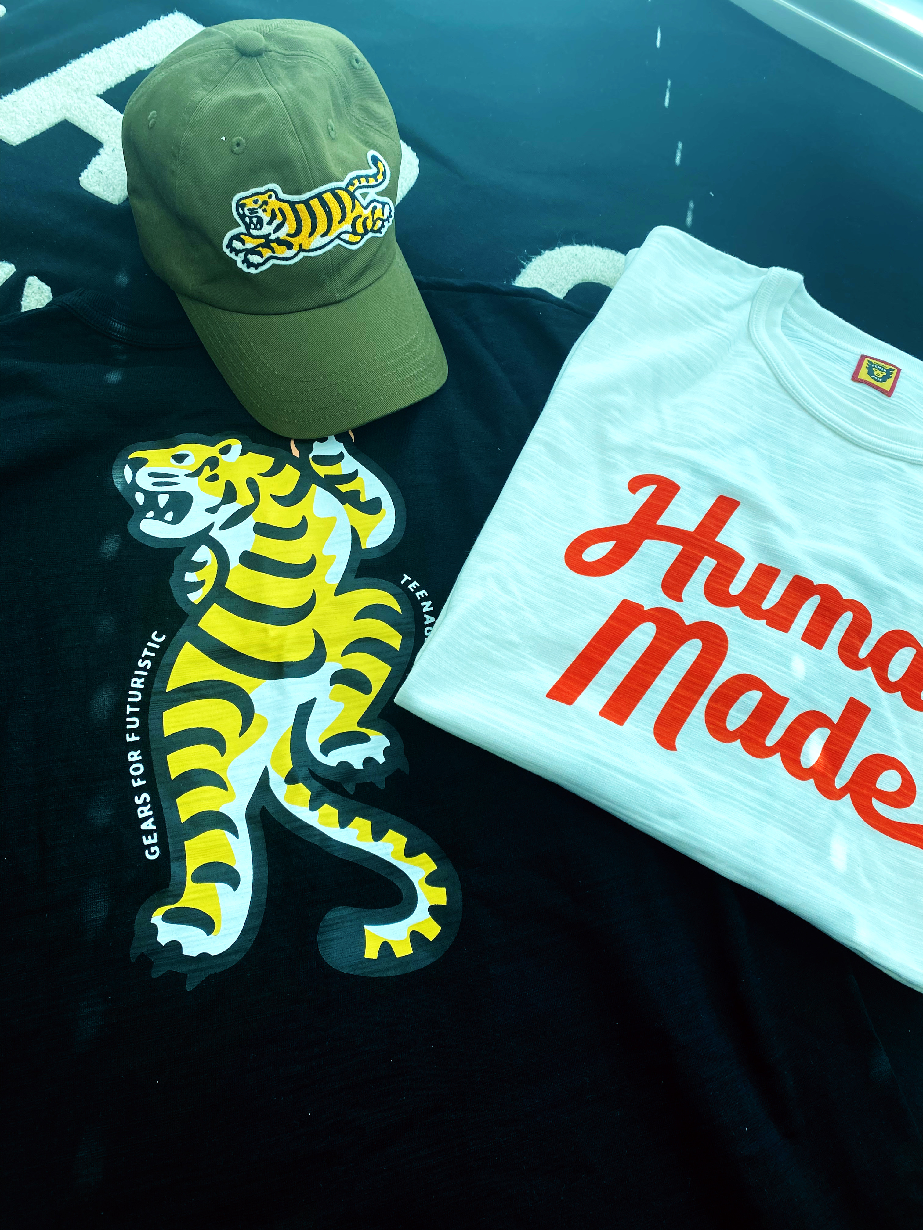 Human Made Graphic T-Shirt #11 White, Human Made Graphic T-Shirt #11 Black 착용 스타일