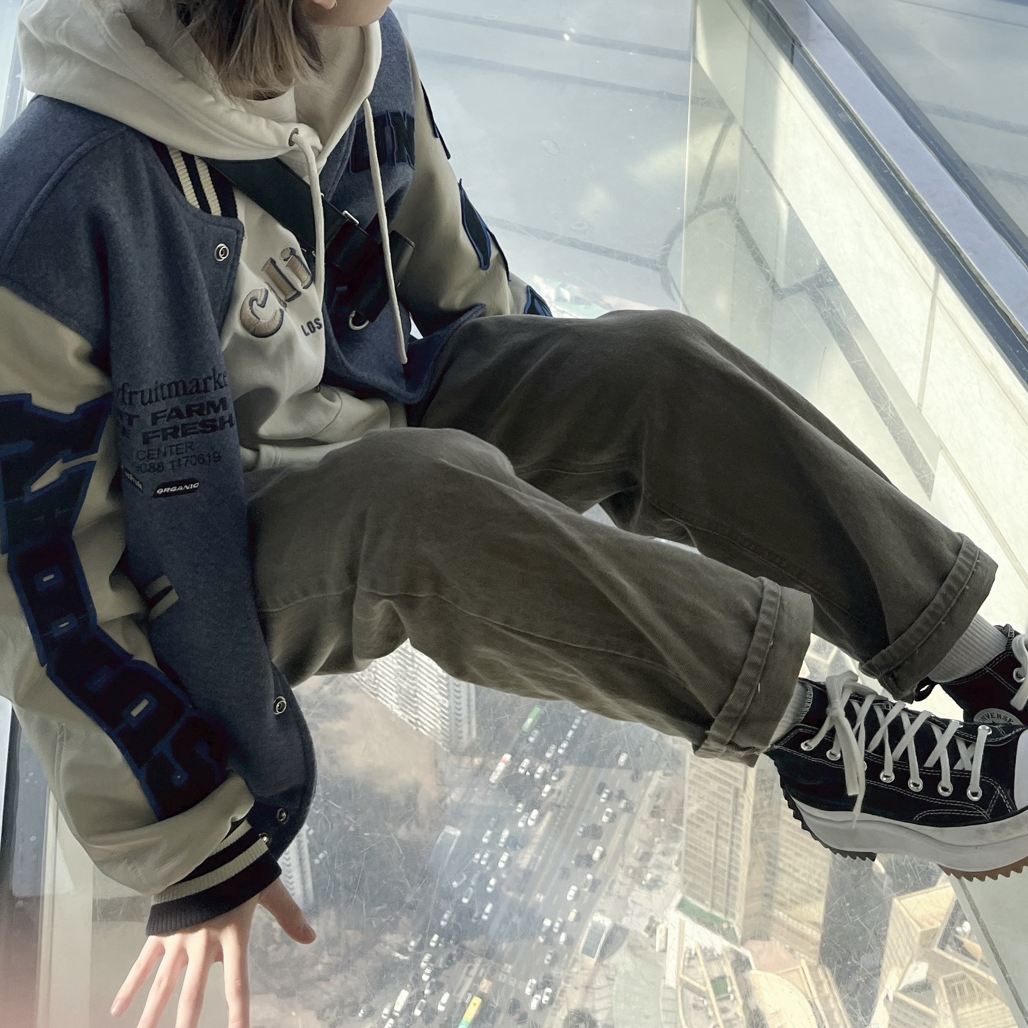 Converse Run Star Hike Hi Black White Gum 착용 스타일