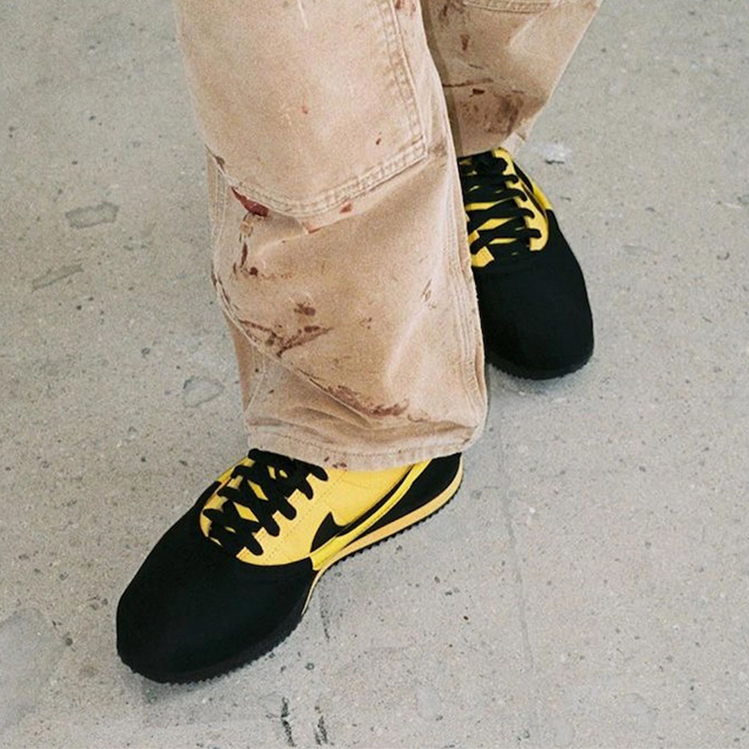 Nike x Clot Cortez SP Black Varsity Maize 착용 스타일 - 5
