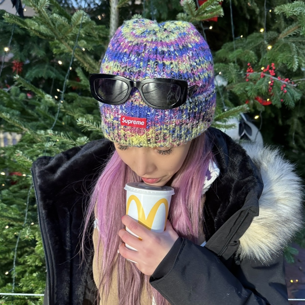 Supreme Space Dye Beanie Purple - 22FW 착용 스타일